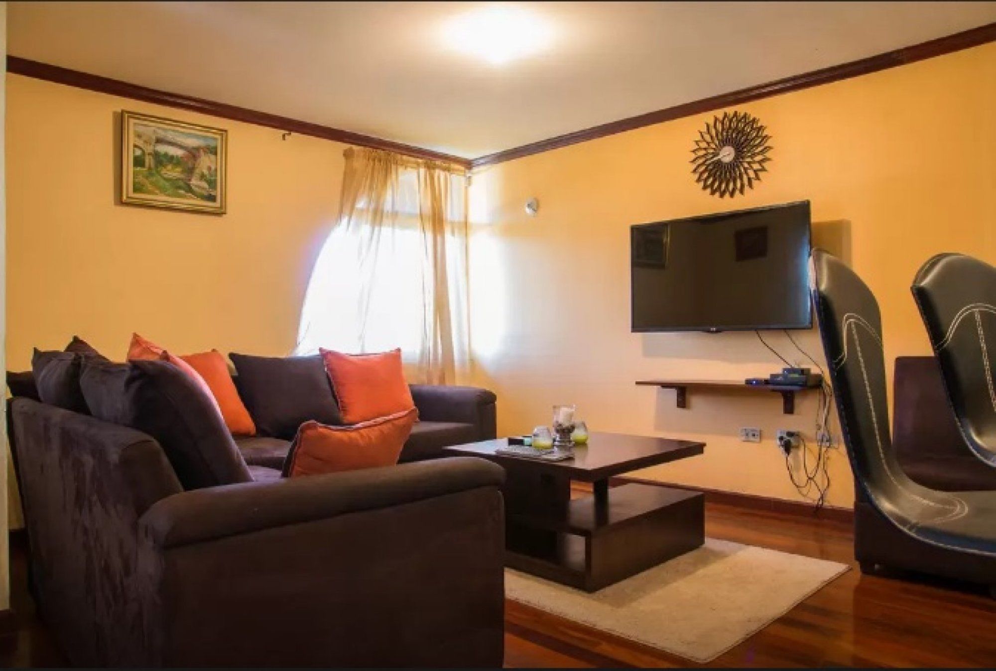 New Kingston Guest Apt at Dorchester