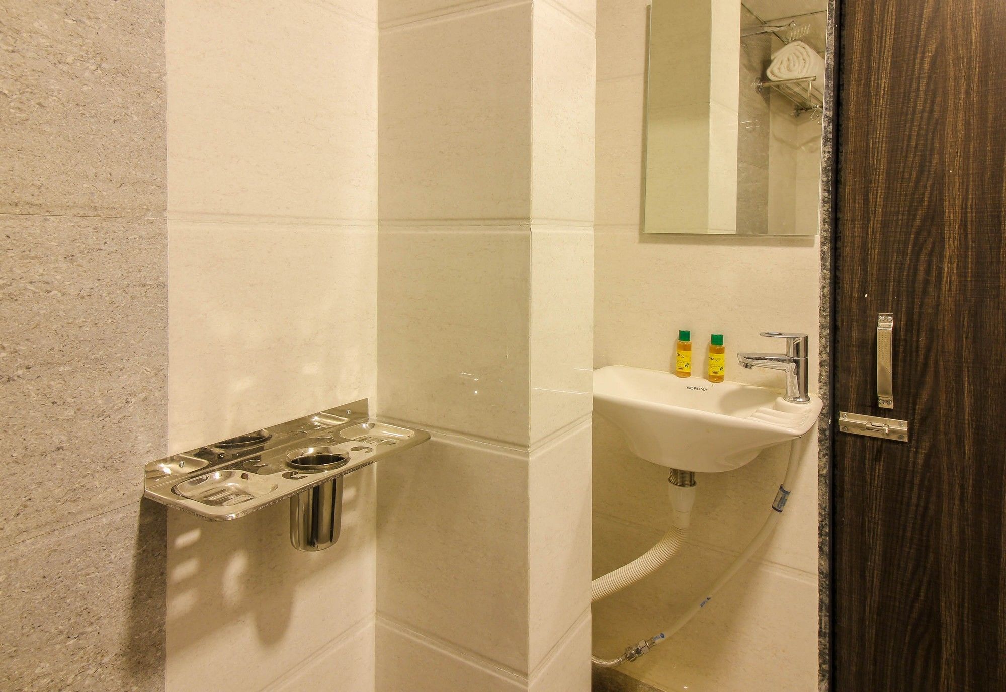 FabHotel Elite 59 Andheri East