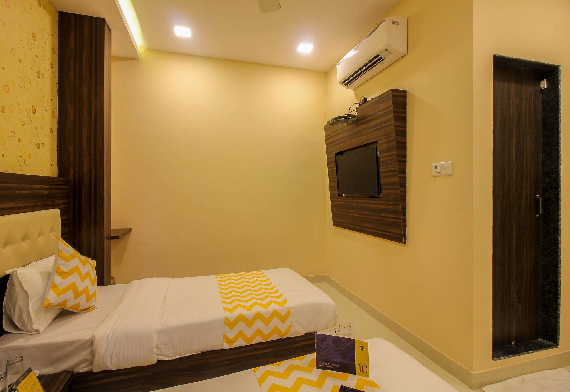 FabHotel Elite 59 Andheri East