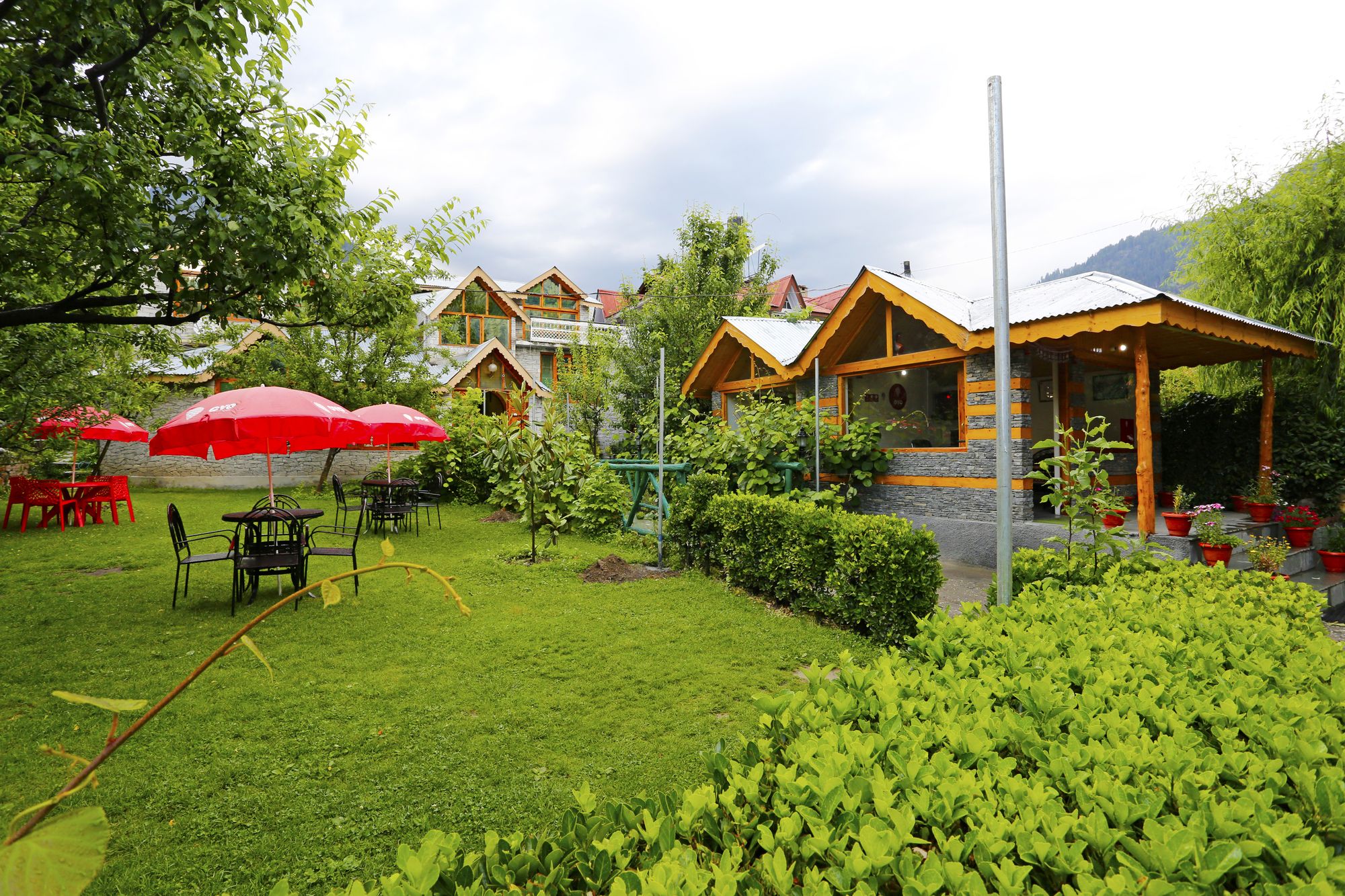 OYO 3296 Mahin Cottage