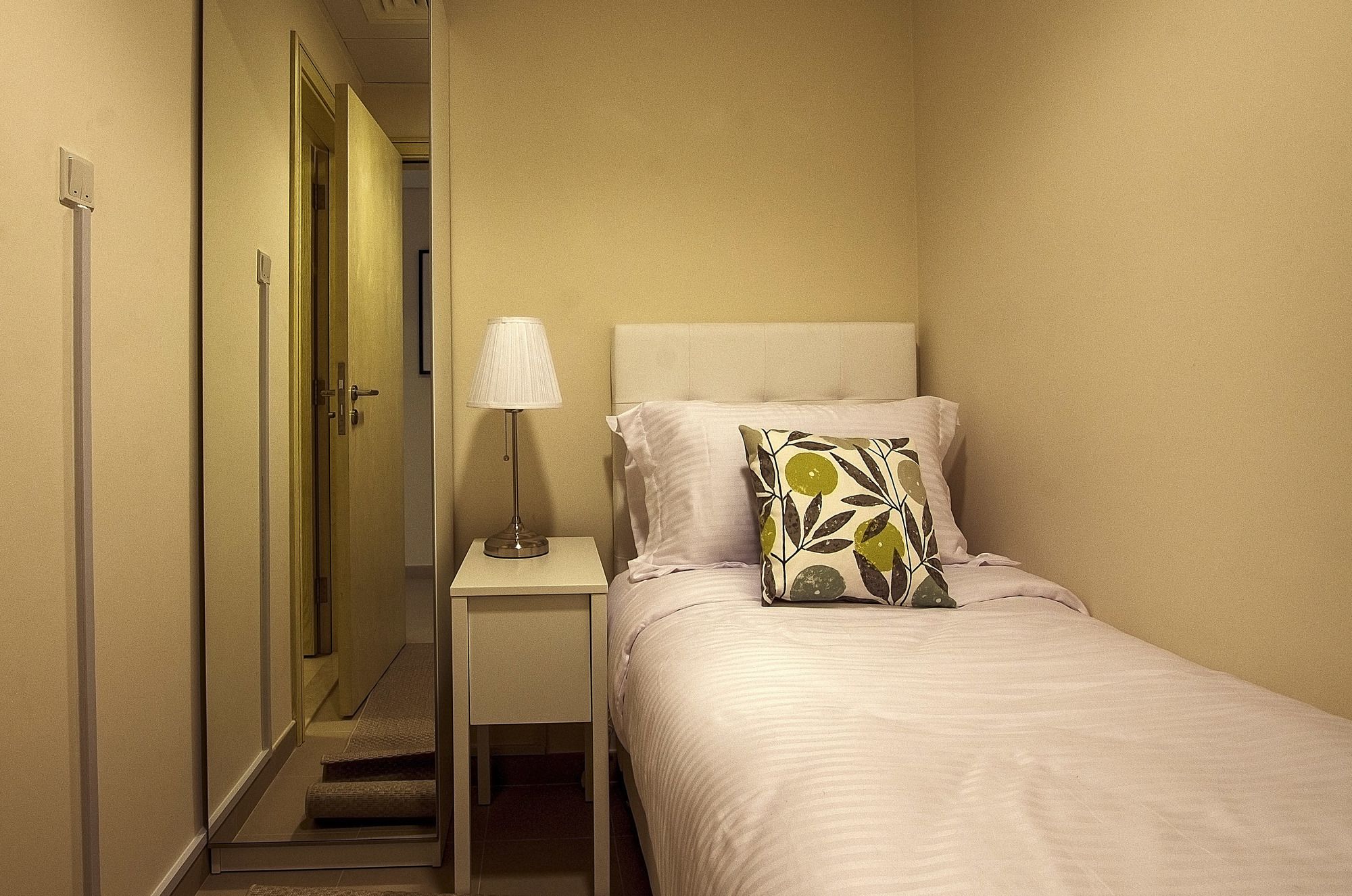 Al Bateen  by Deluxe Holiday Homes