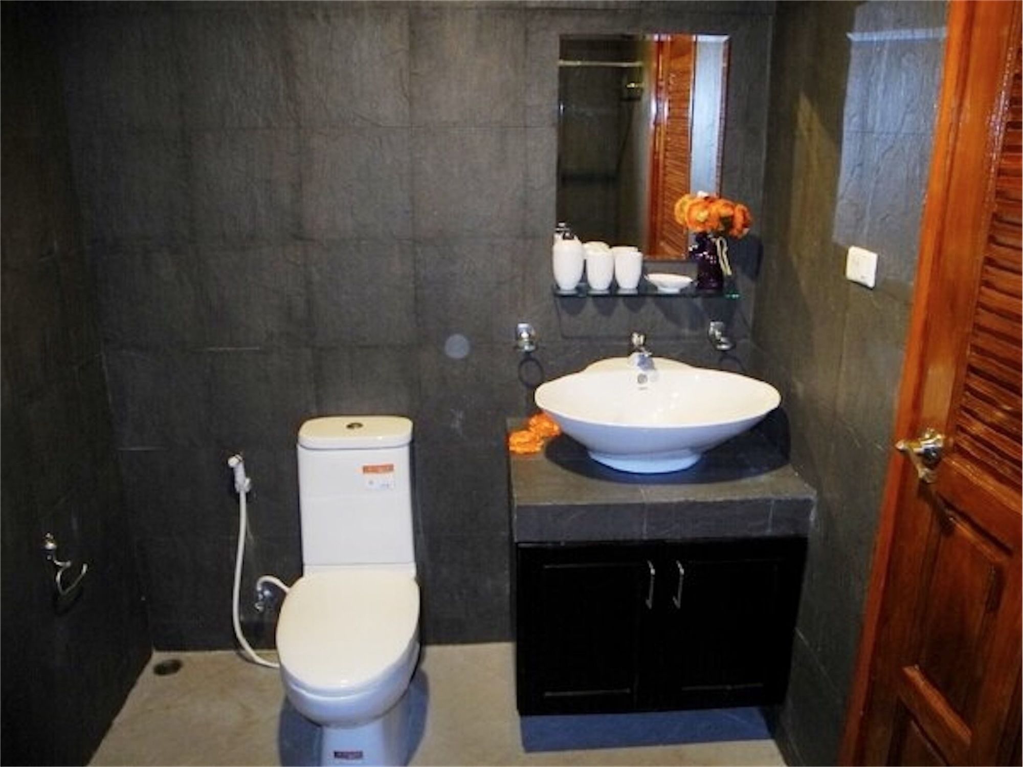 Sunrise 3 bedrooms Spacious Apartment
