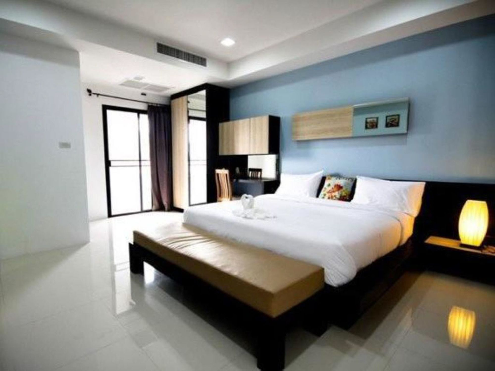 S5 Residence and Cafe