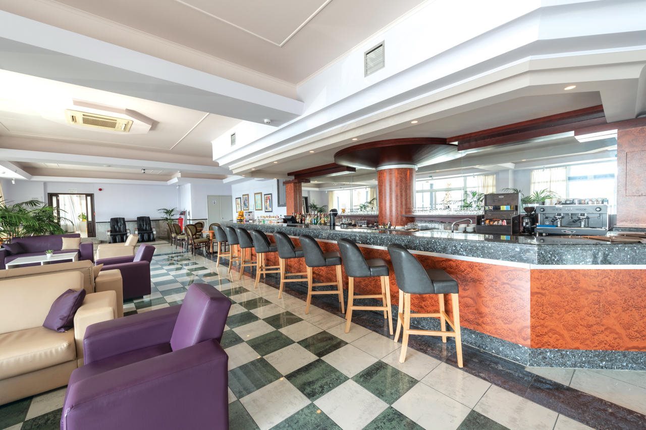 Kosta Palace City Hotel