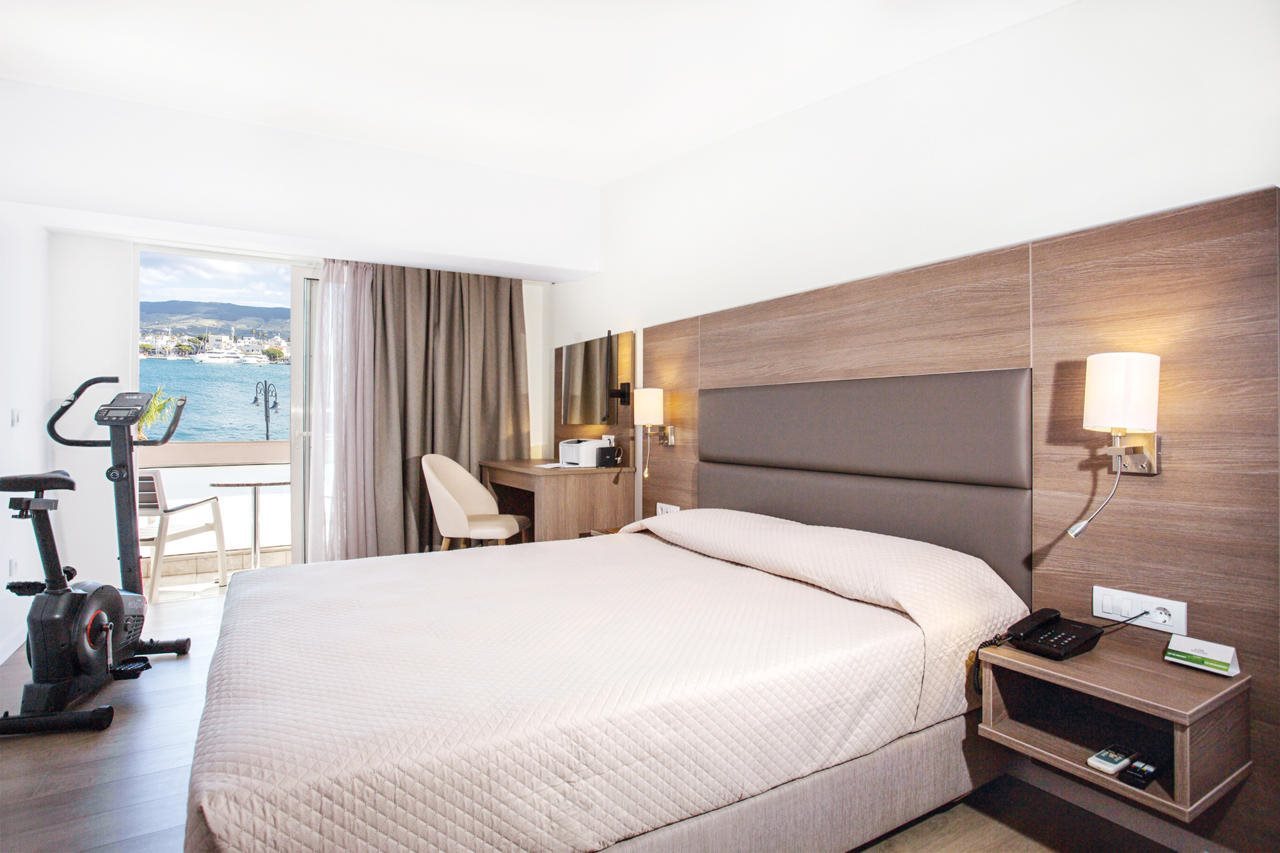 Kosta Palace City Hotel