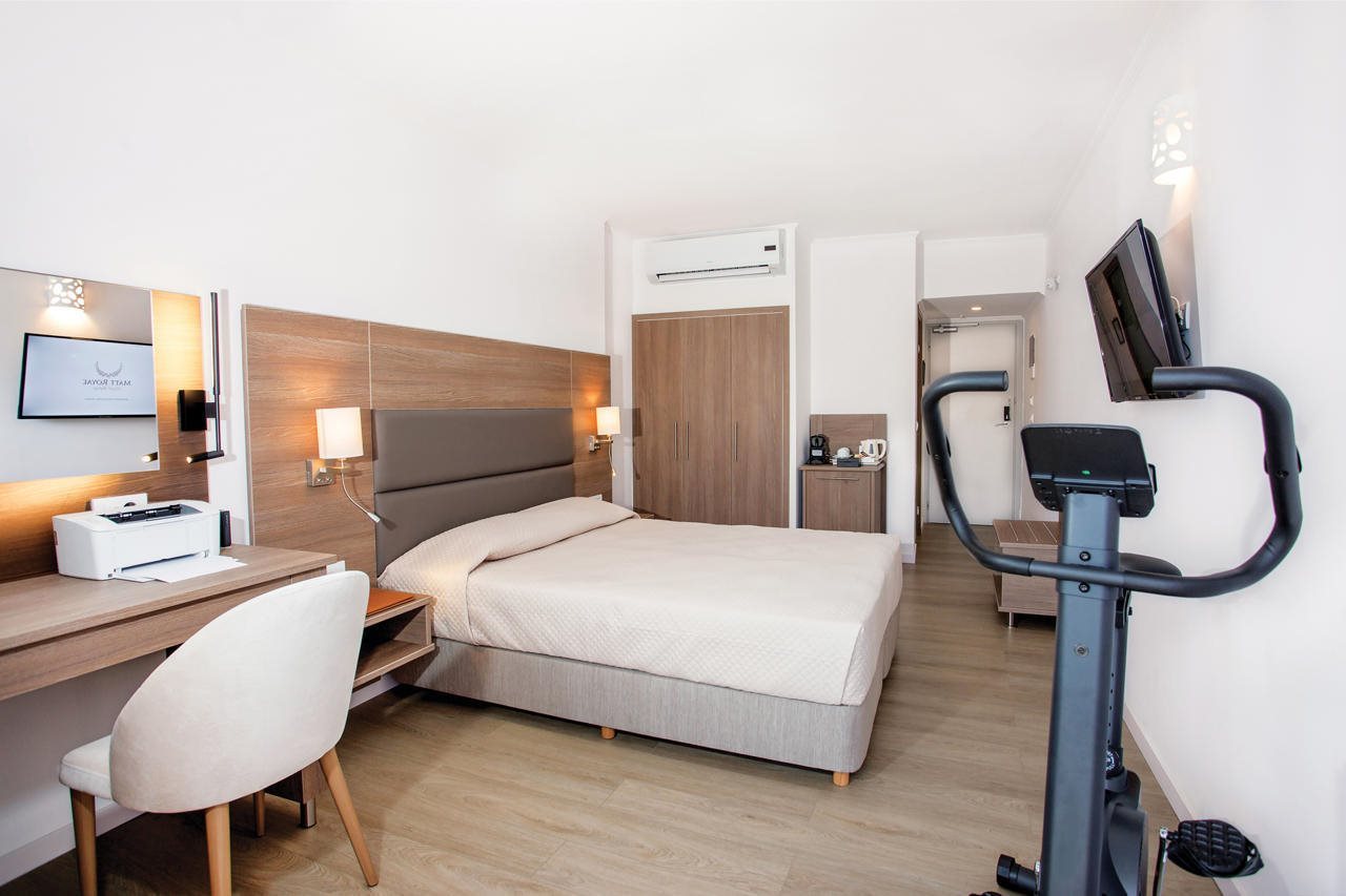 Kosta Palace City Hotel