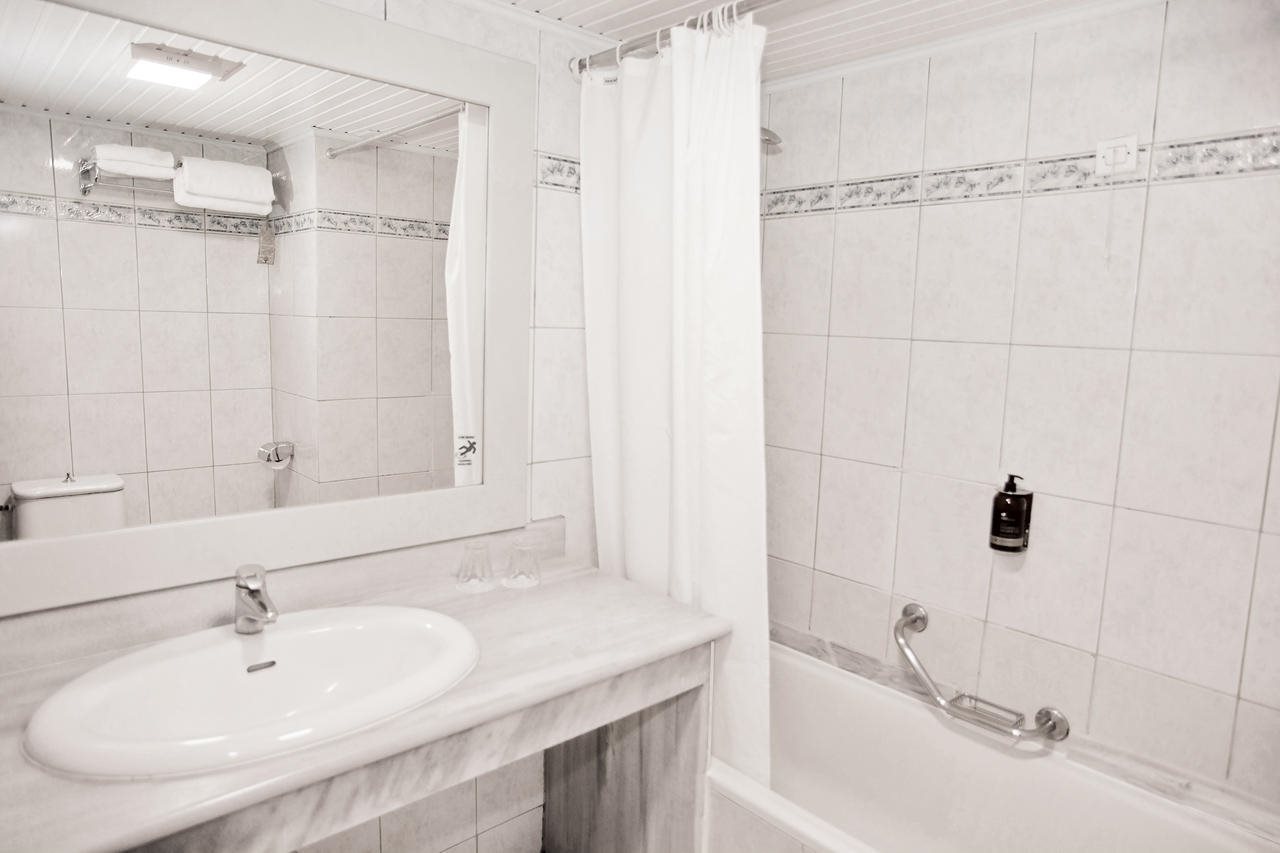 Kosta Palace City Hotel