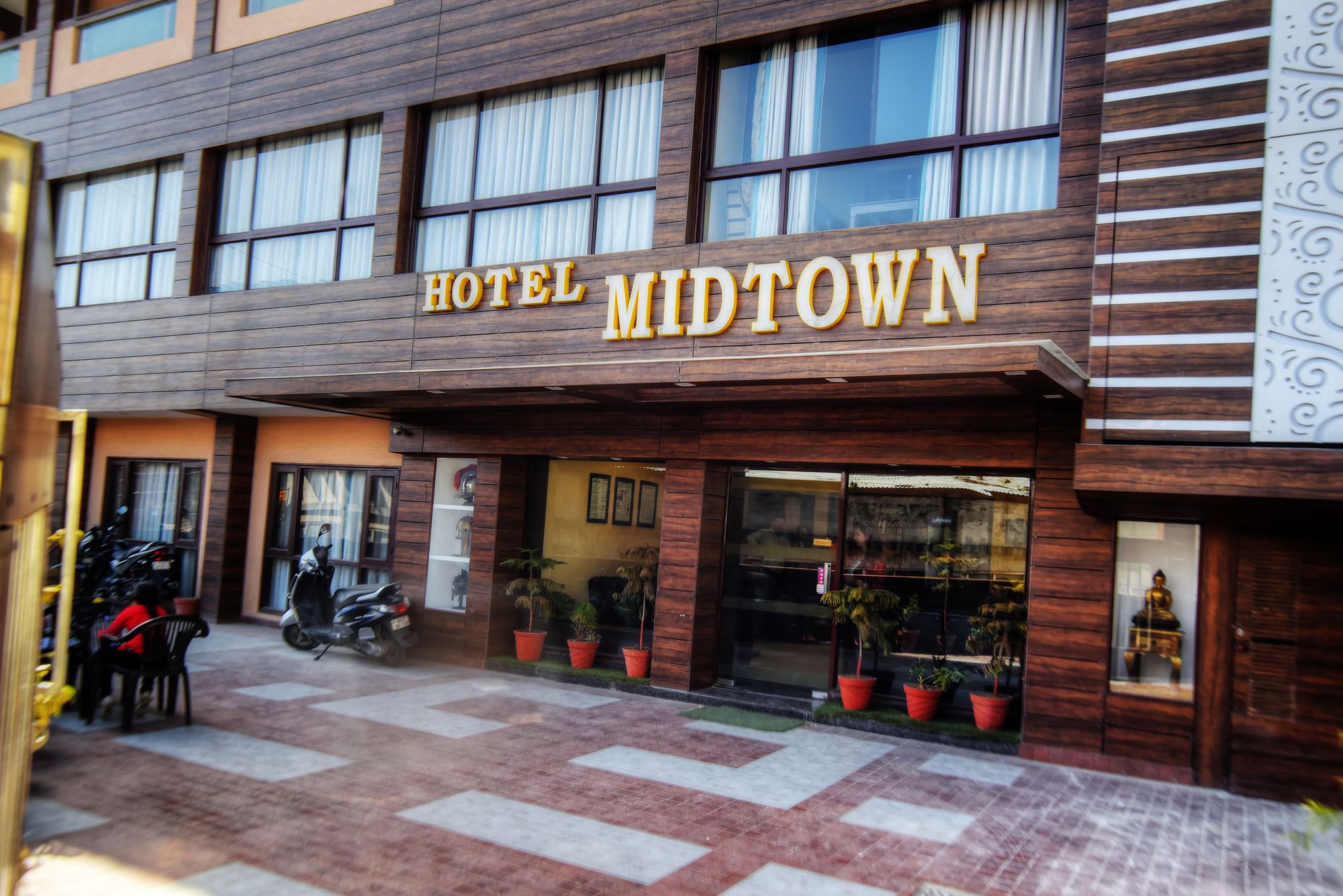 Hotel Midtown by Royal Collection