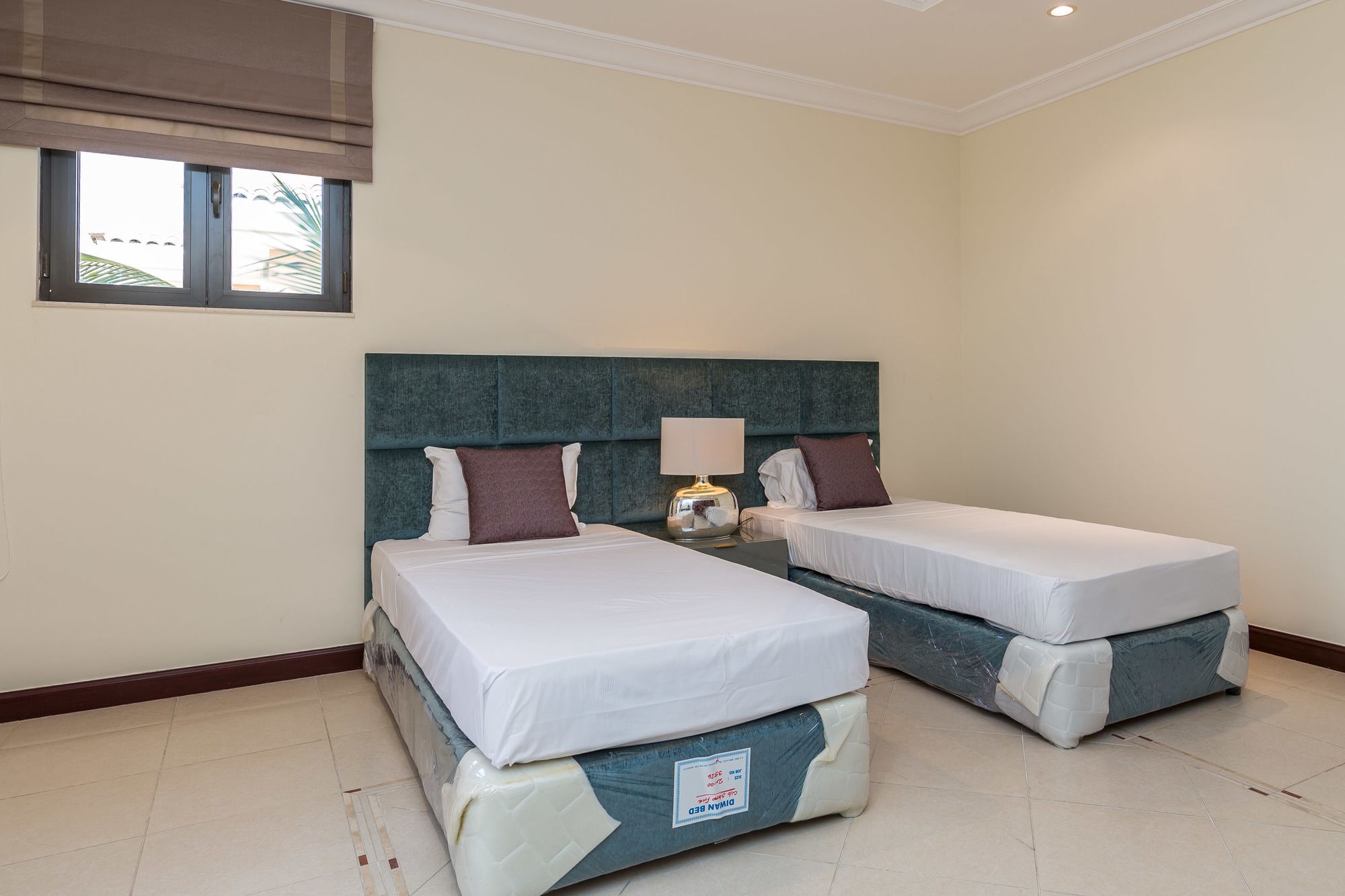 4 Bedroom Garden Villa at Frond O by Deluxe Holiday Homes