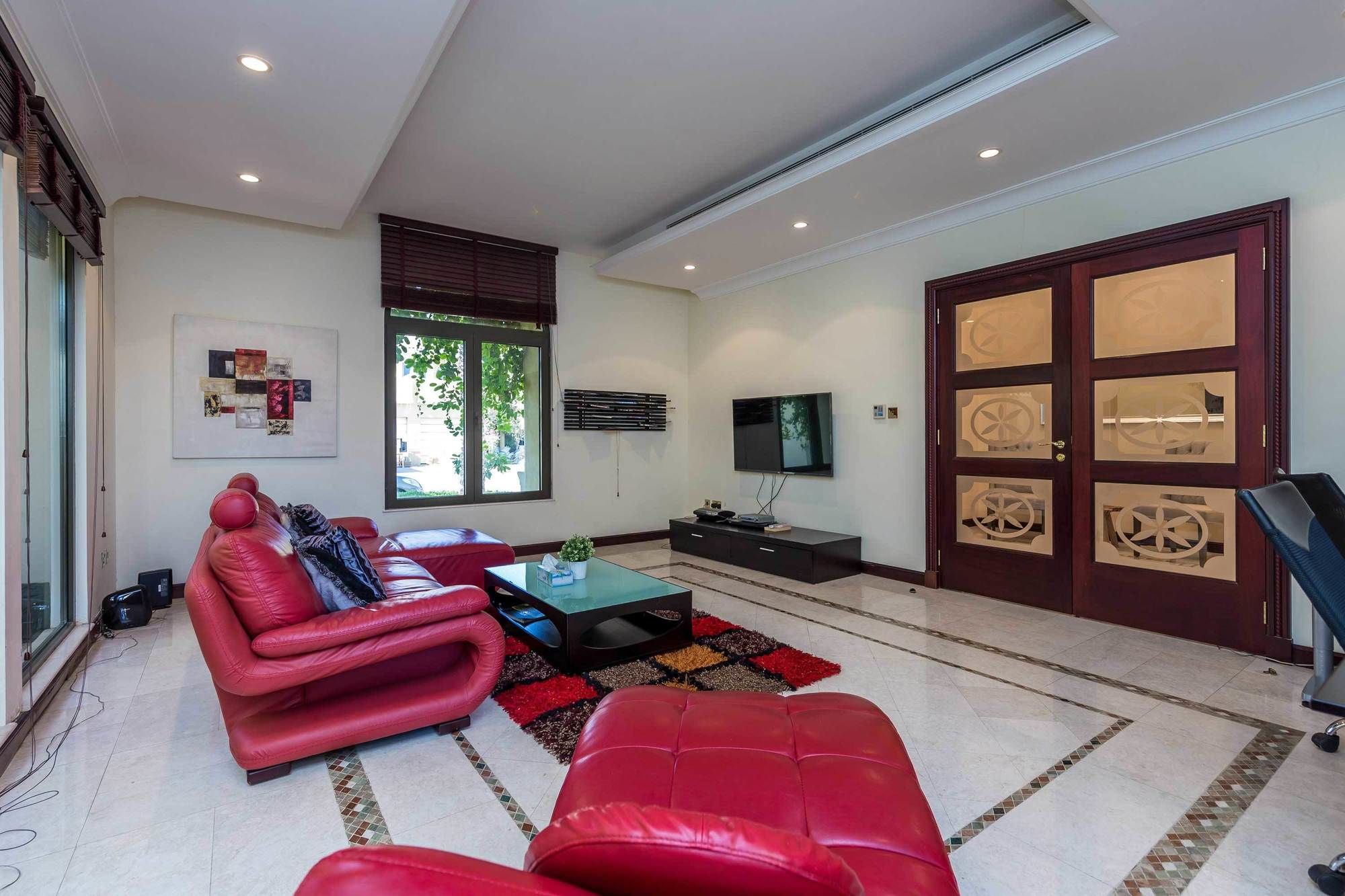 5 Bedroom Garden Villa at Frond E by Deluxe Holiday Homes