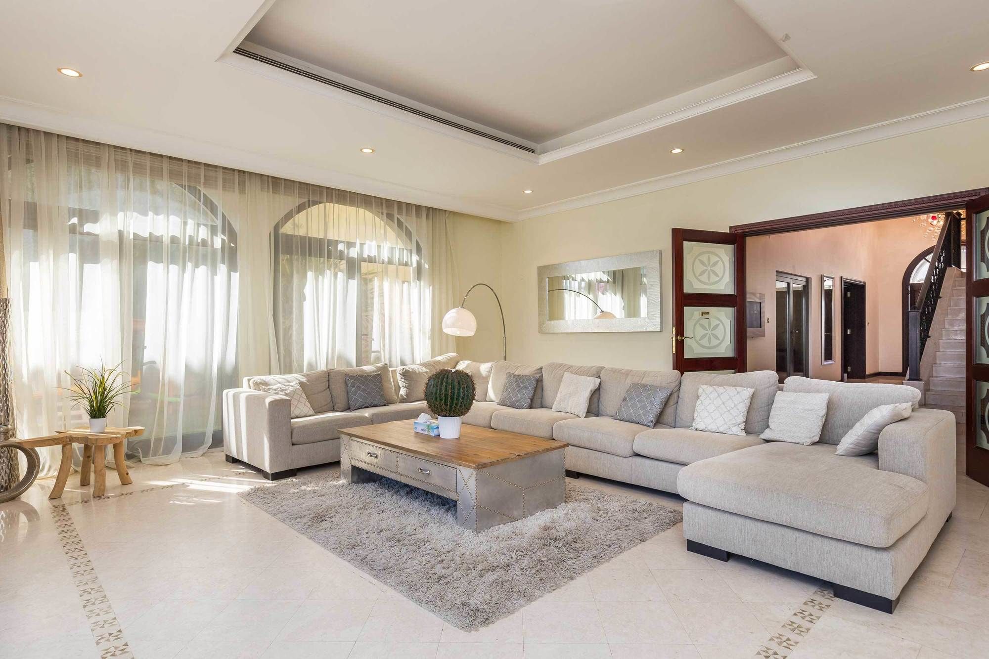 5 Bedroom Garden Villa at Frond E by Deluxe Holiday Homes