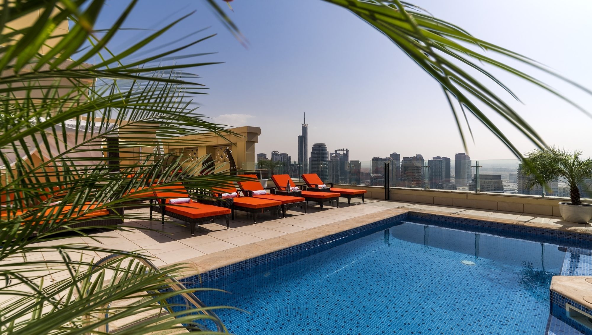 Dubai huge terrace Penthouse with pool