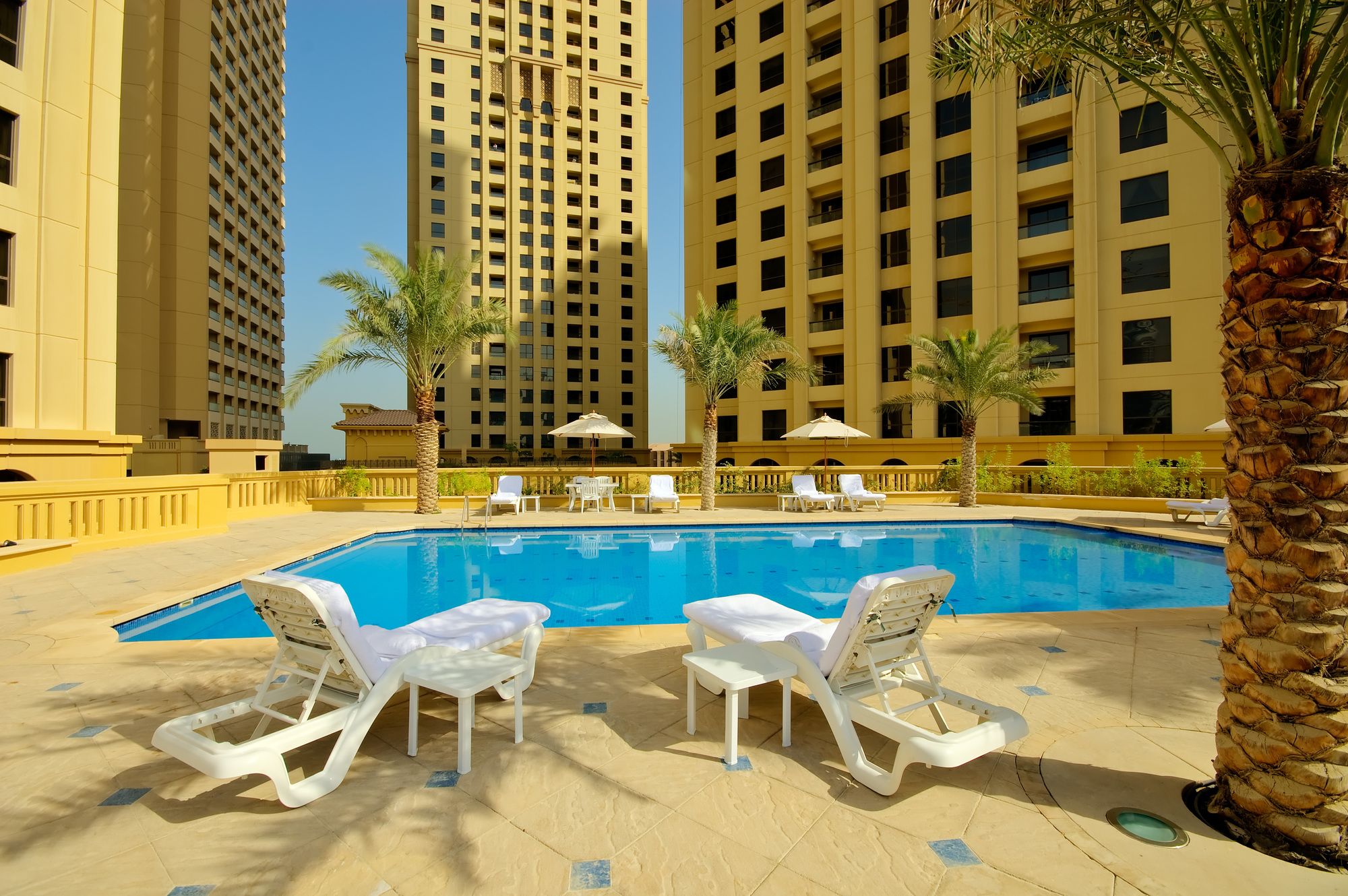 JBR 3 BEDROOM DUPLEX APARTMENT