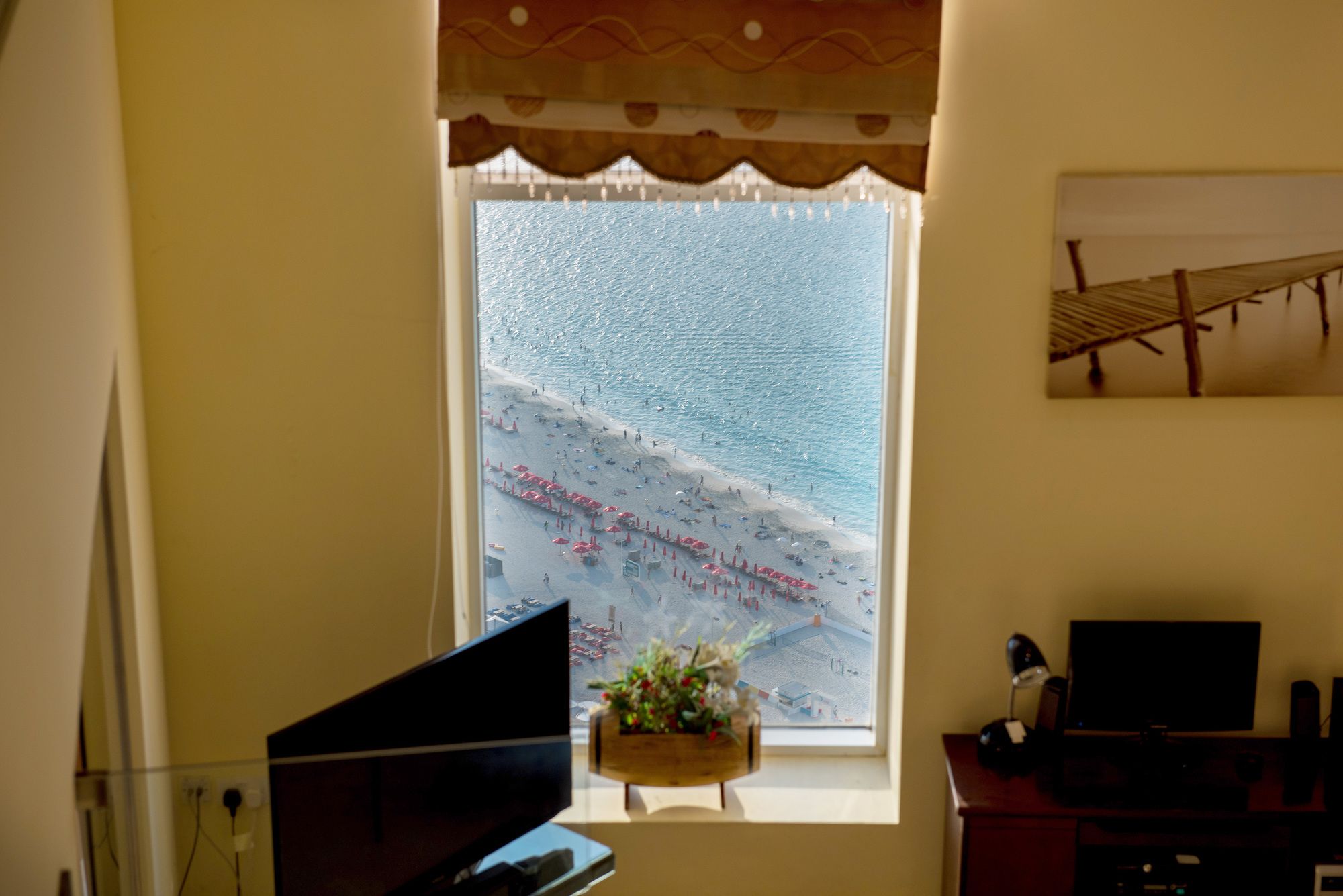 JBR 3 BEDROOM DUPLEX APARTMENT