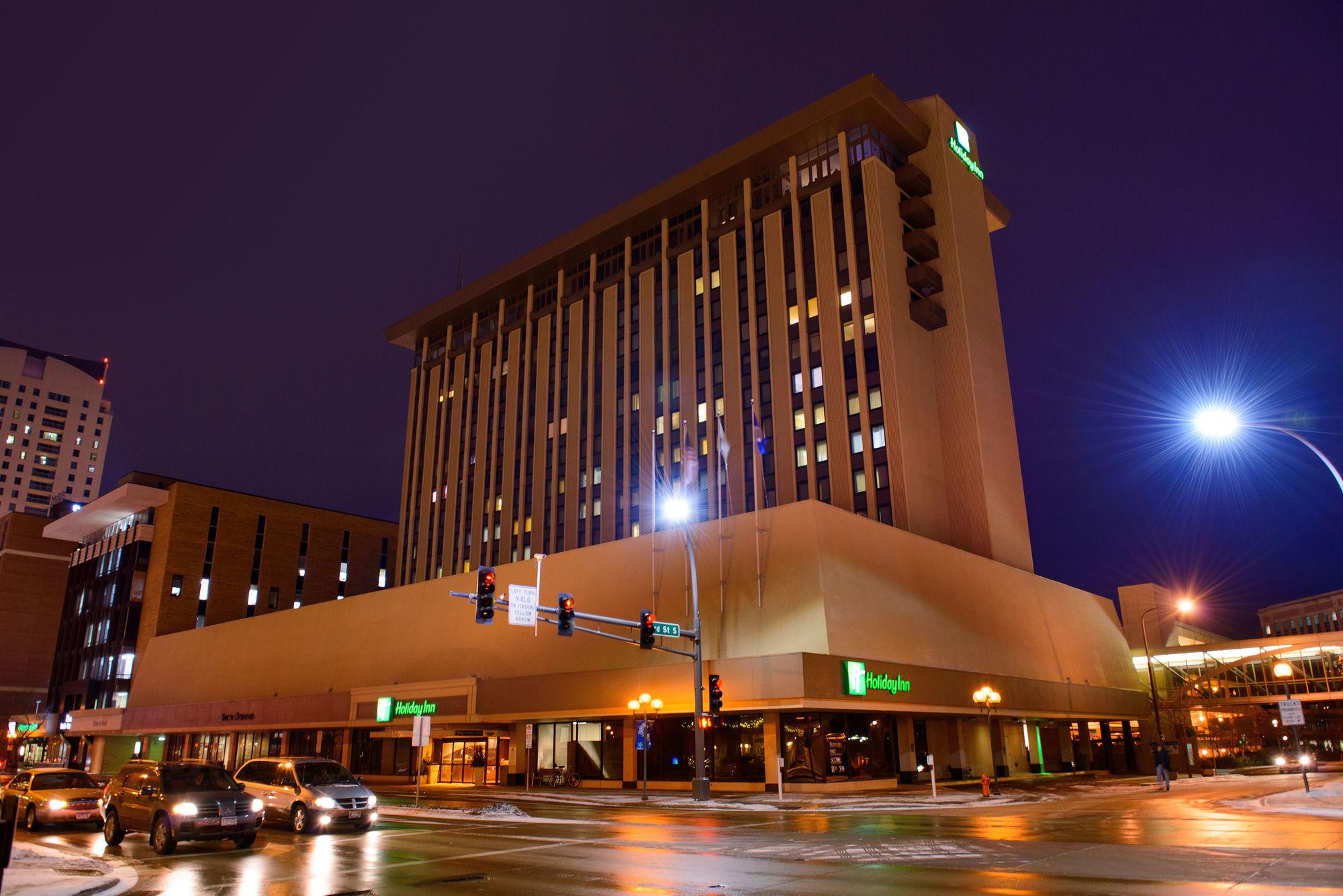 Hotel Indigo Rochester - Mayo Clinic Area (ex Holiday Inn Rochester Downtown) in Rochester!