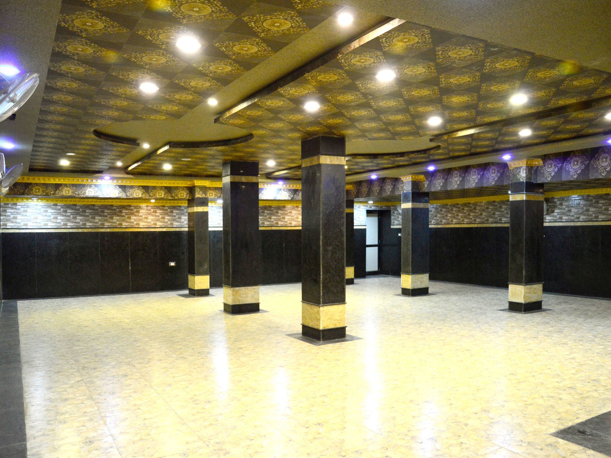 OYO 12849 Hotel Akshay