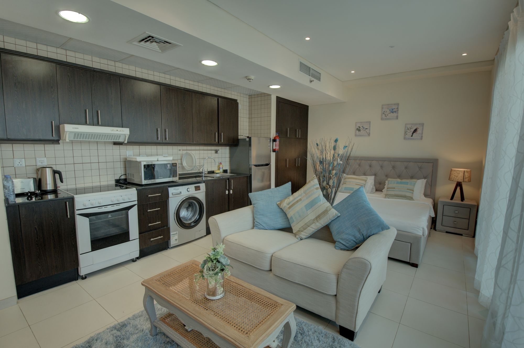 Royal Oceanic by Deluxe Holdiay Homes