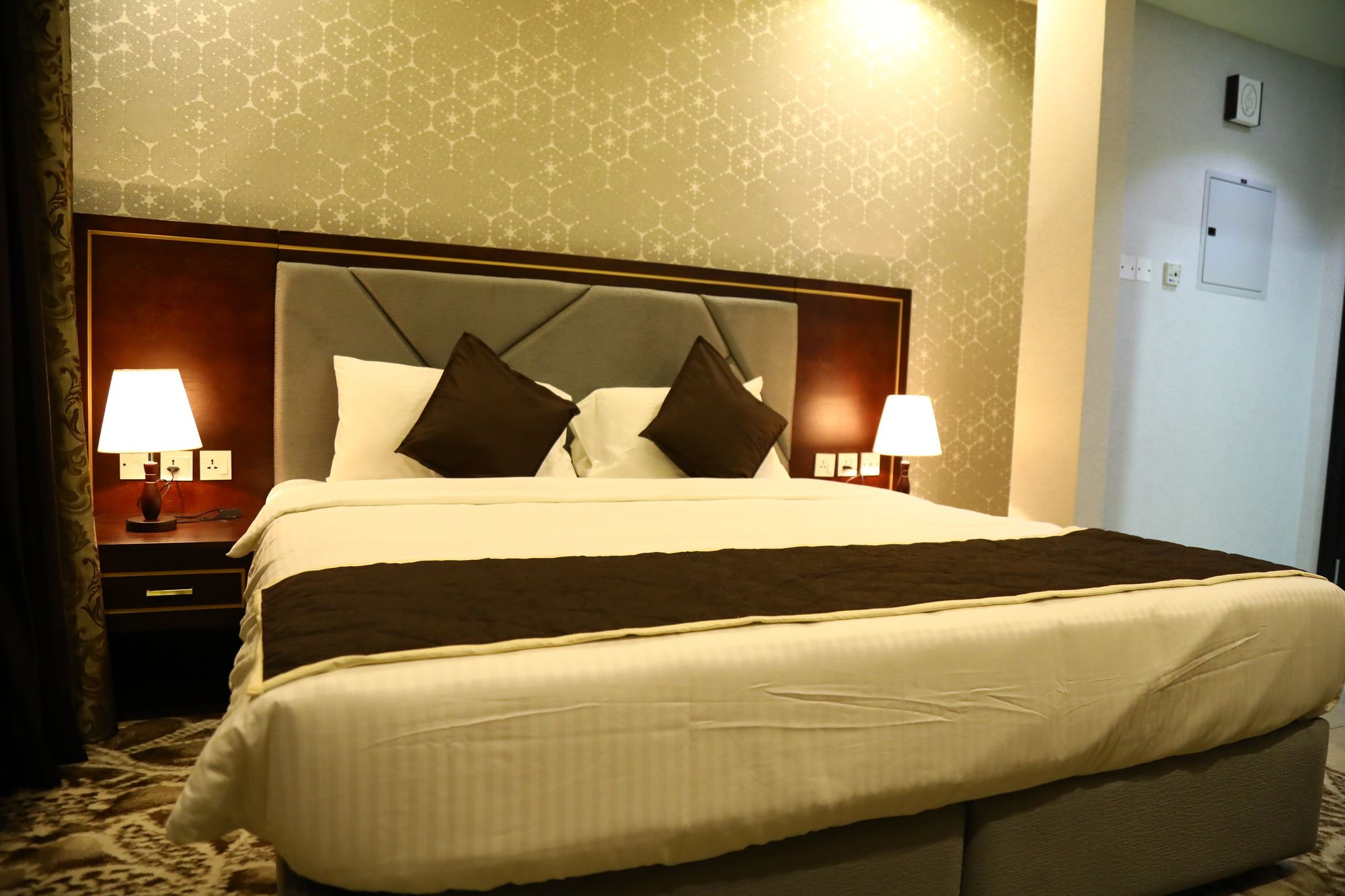 Voyage Hotel