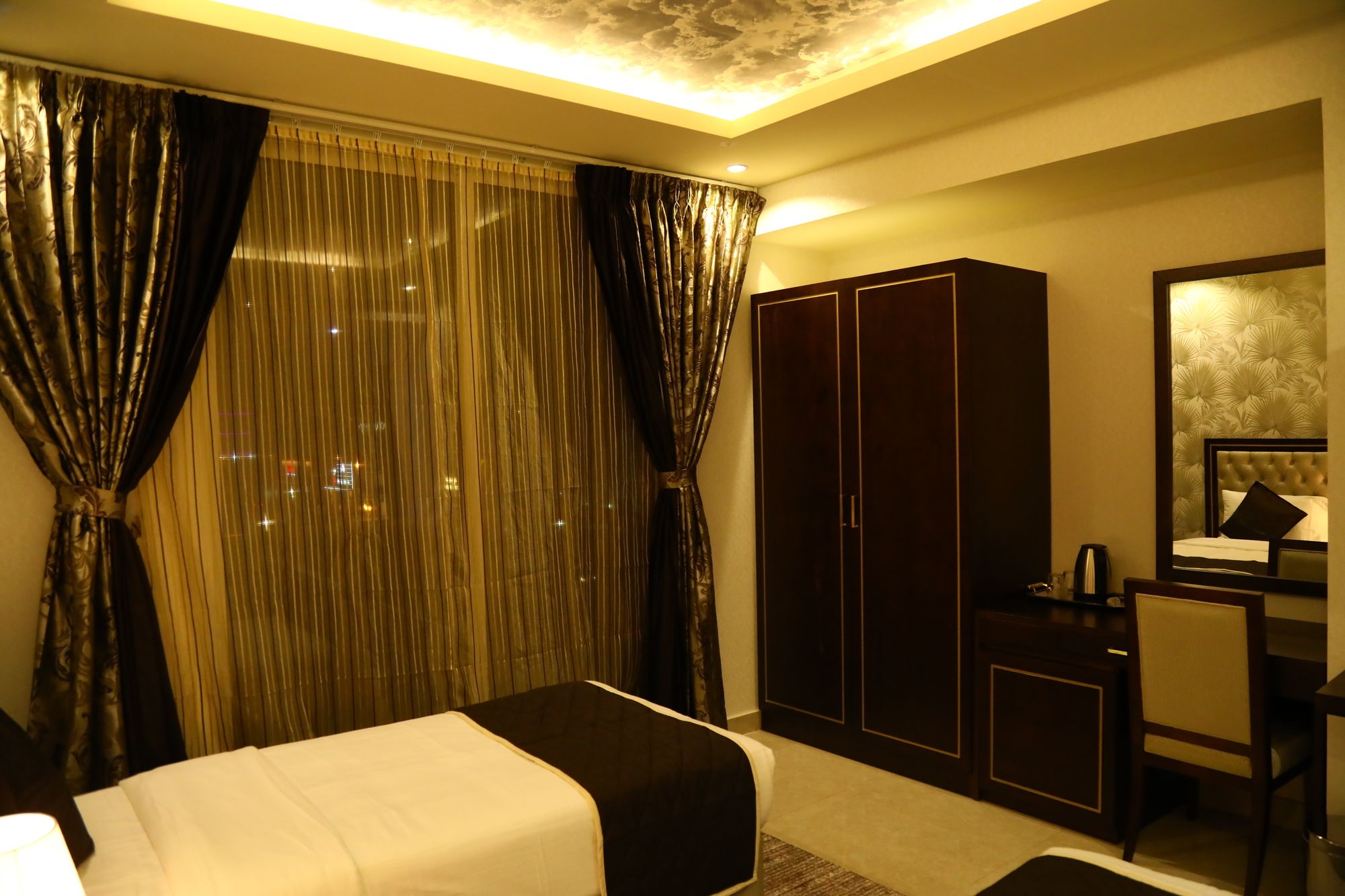 Voyage Hotel