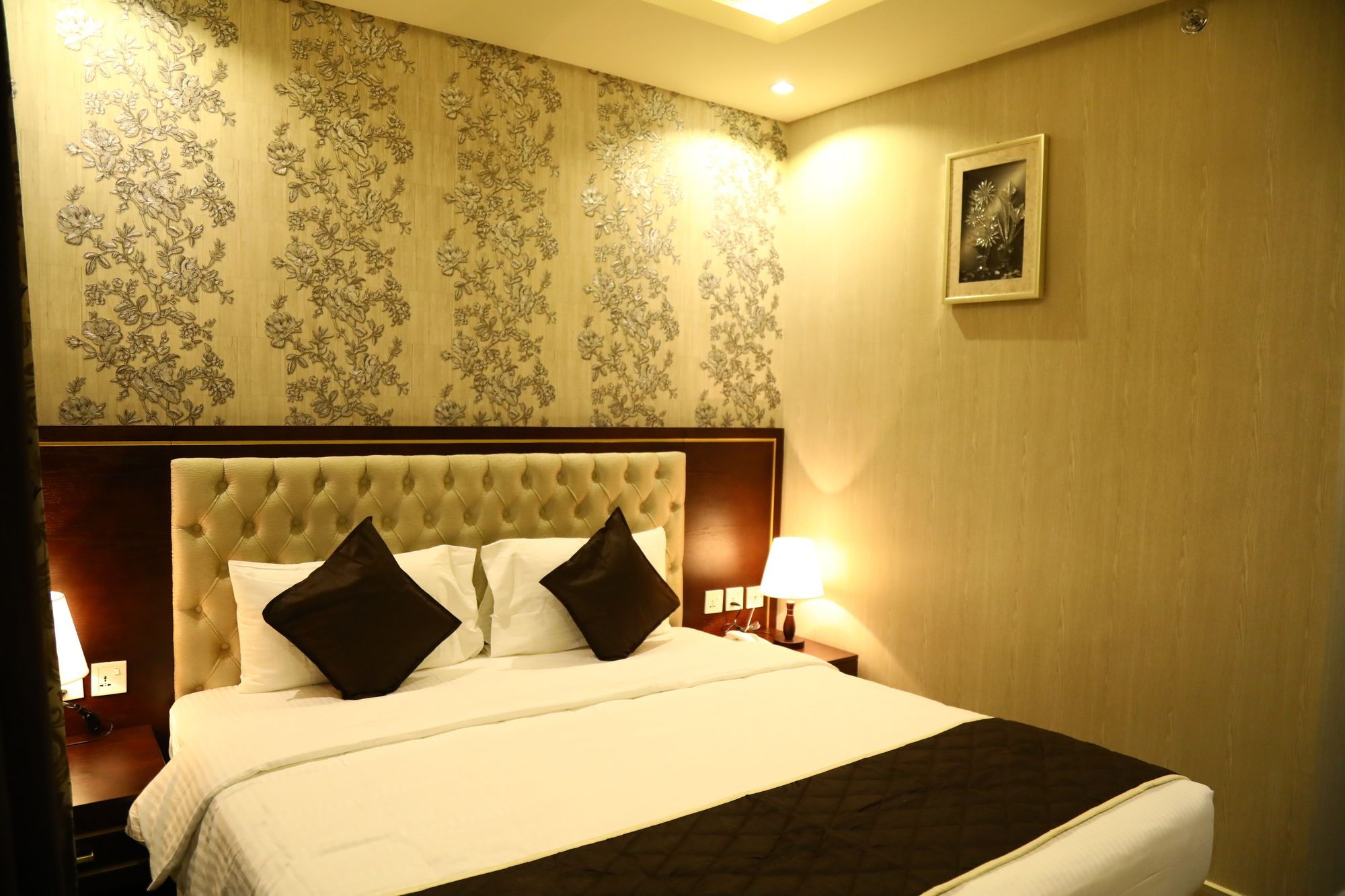 Voyage Hotel