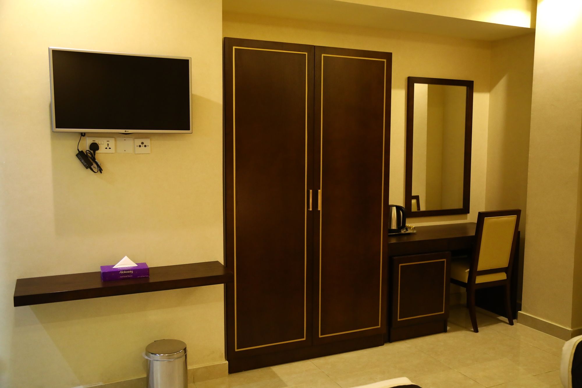 Voyage Hotel