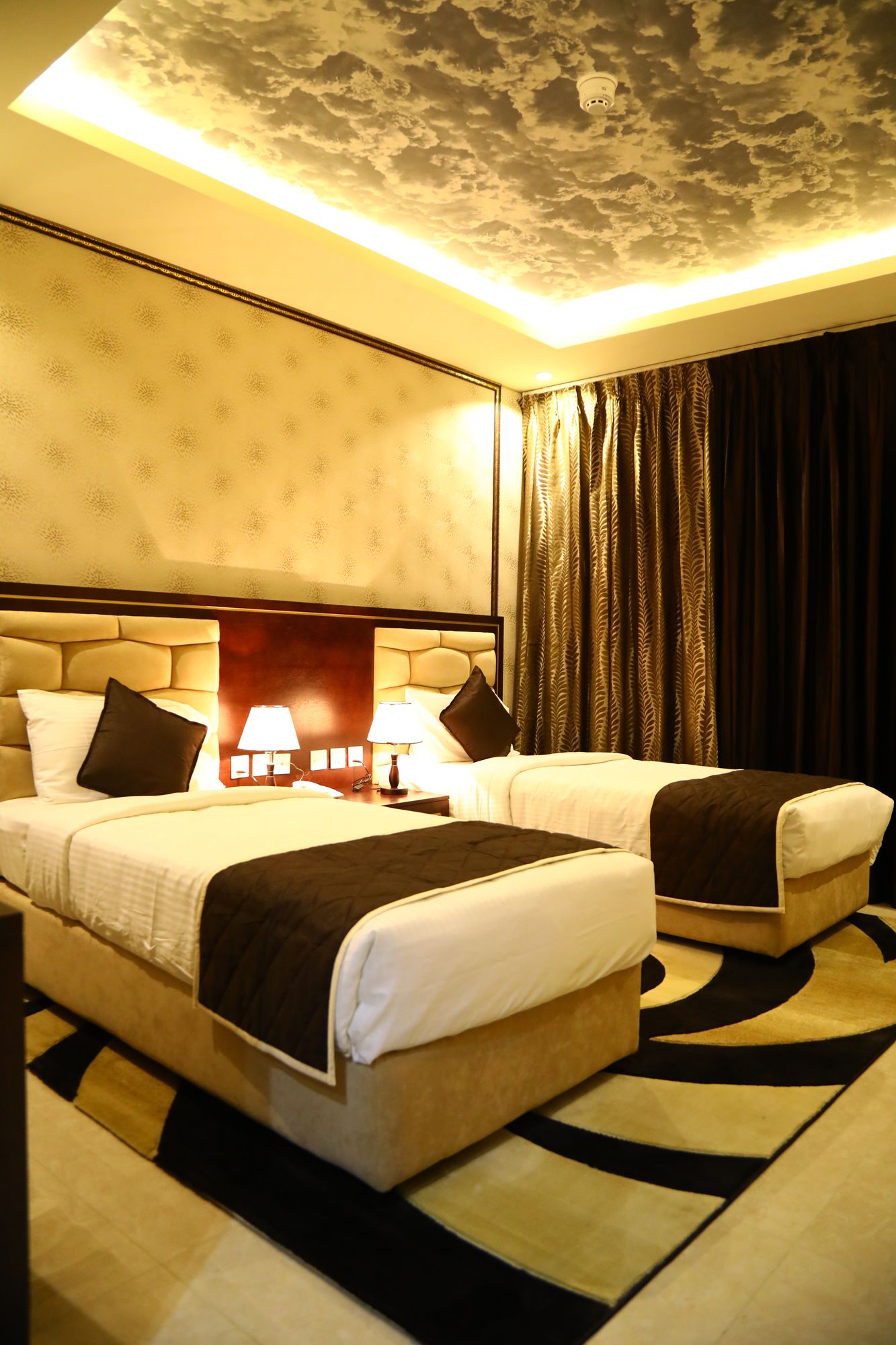 Voyage Hotel