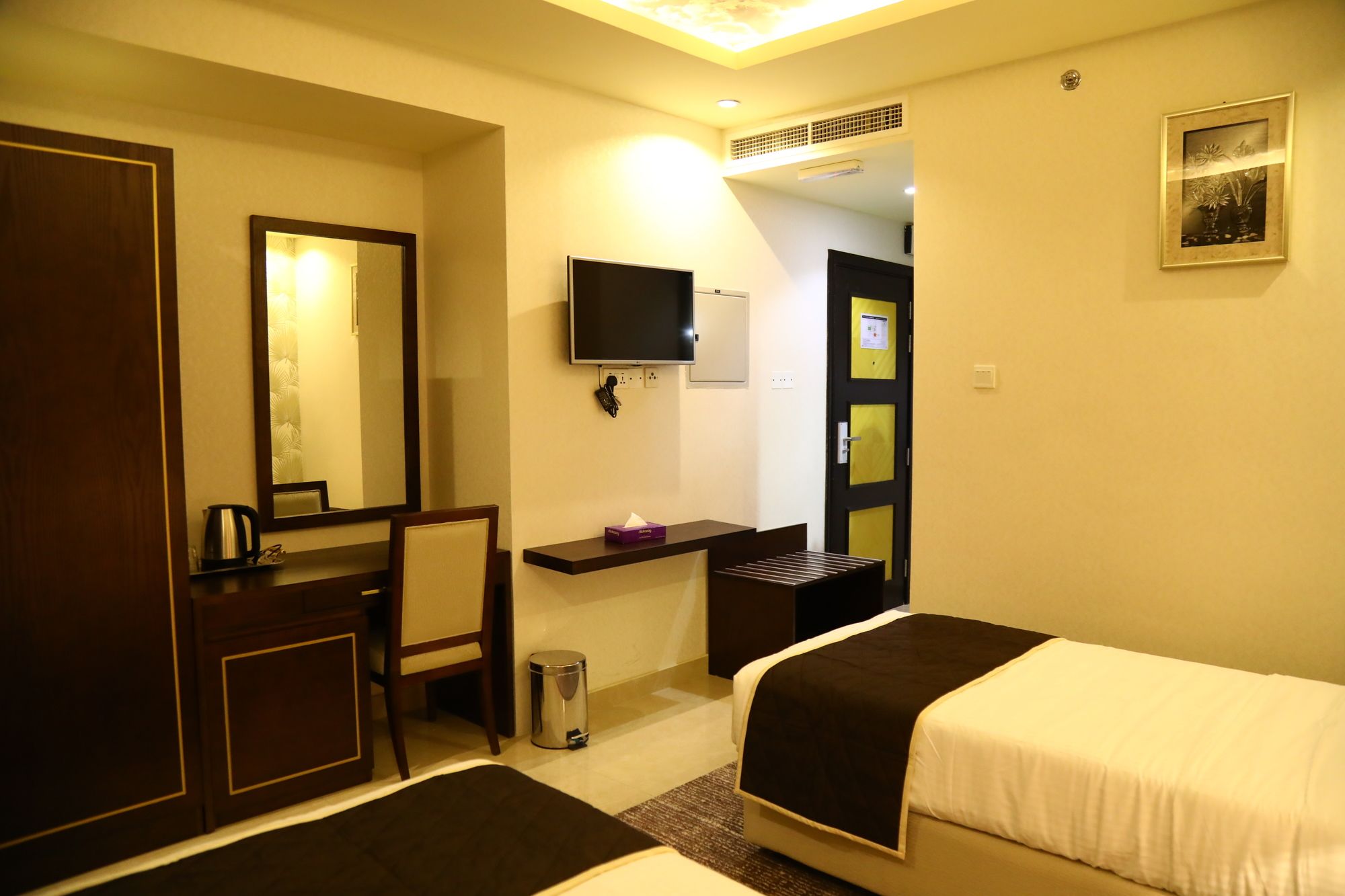 Voyage Hotel