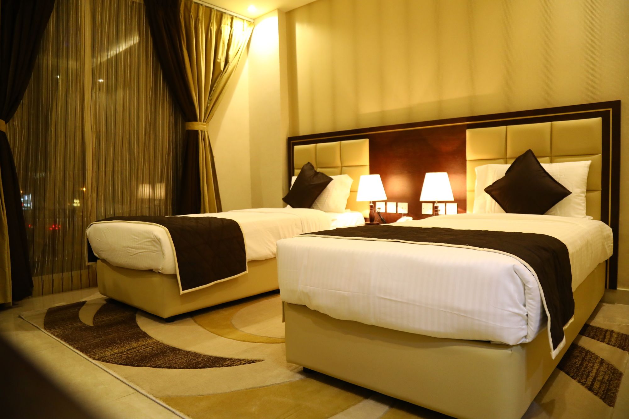 Voyage Hotel