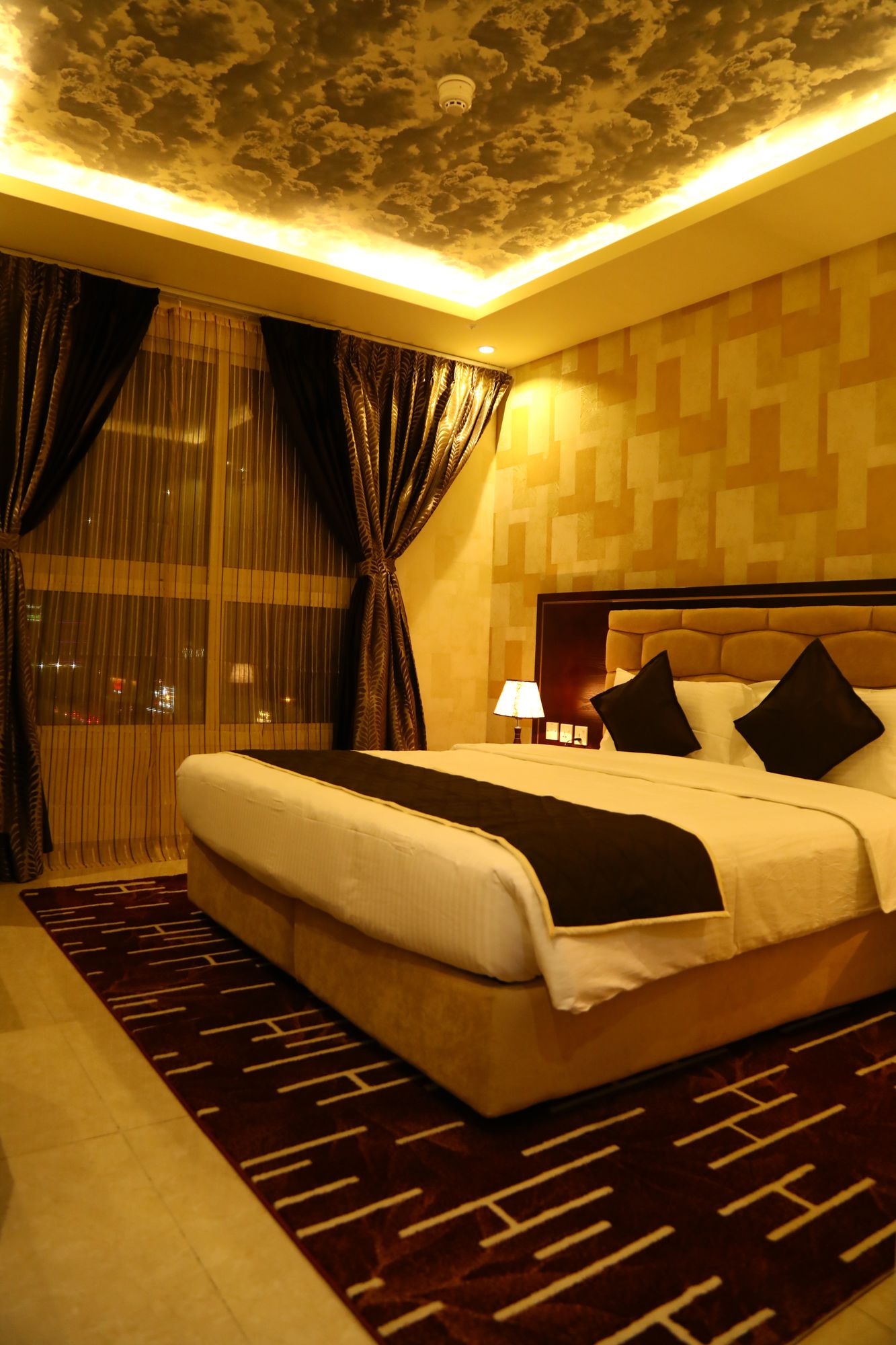 Voyage Hotel