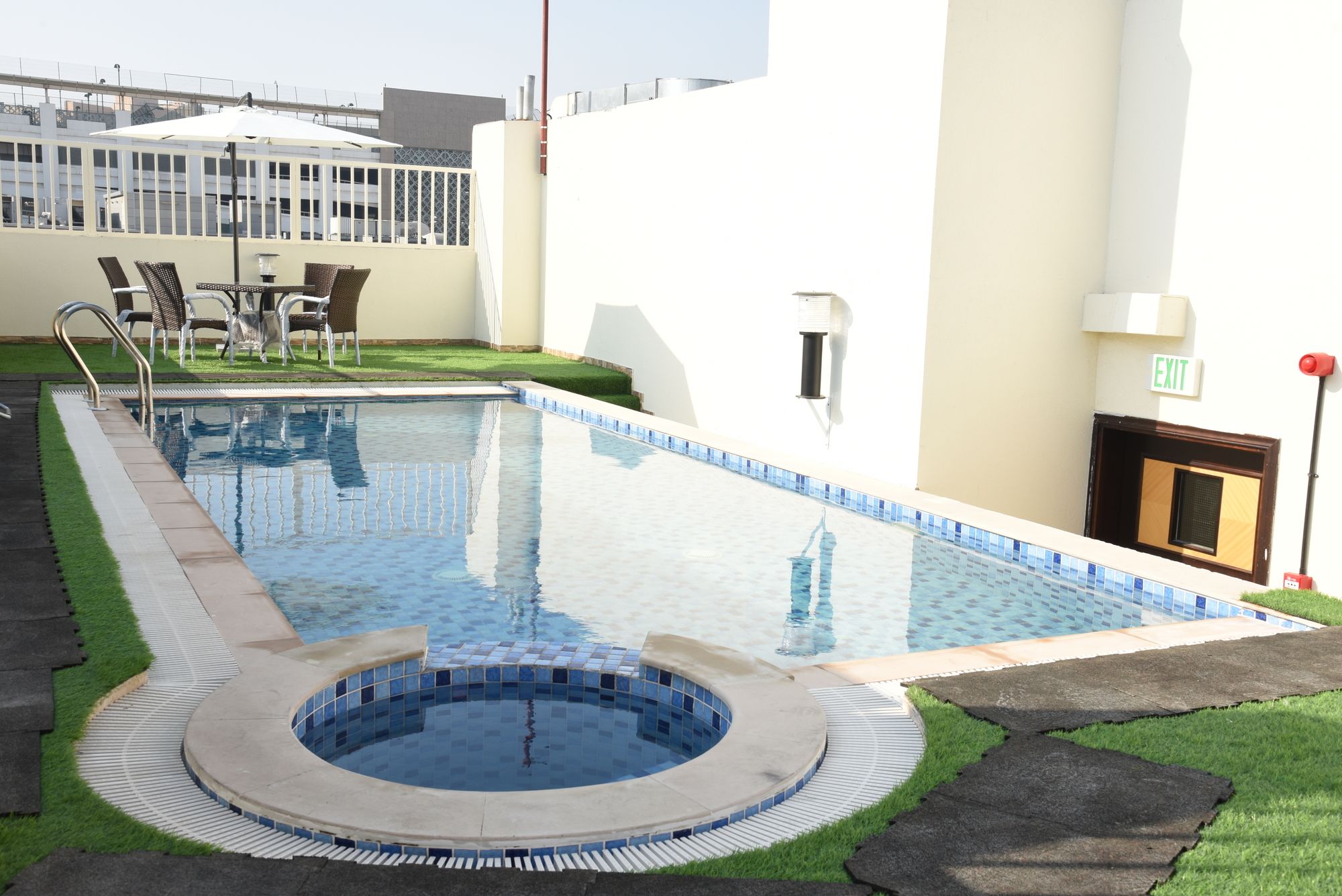 Voyage Hotel