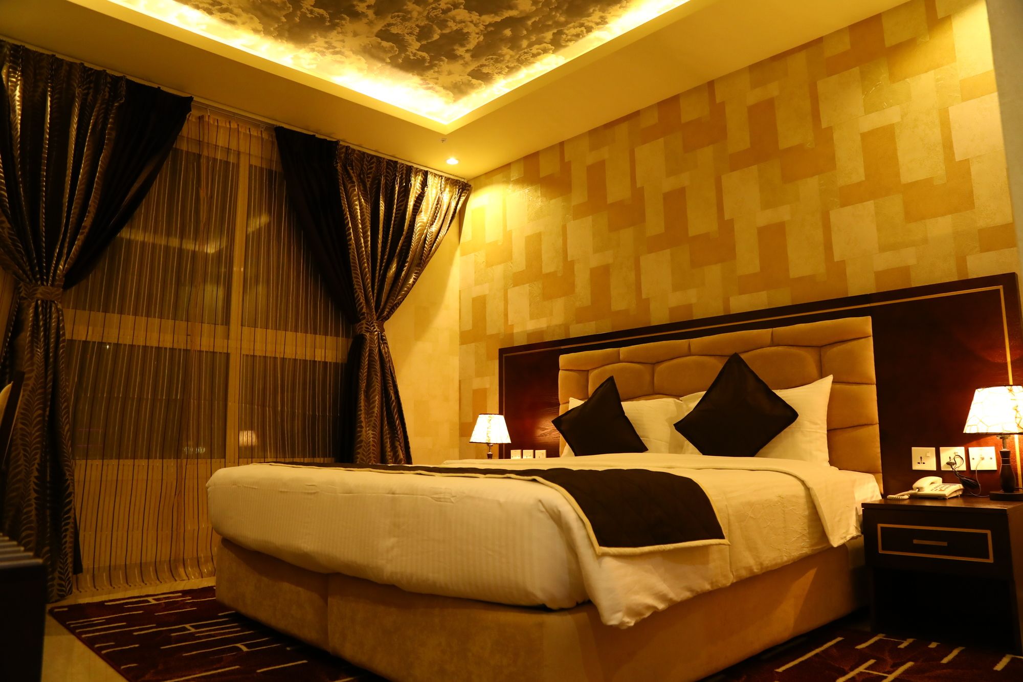 Voyage Hotel