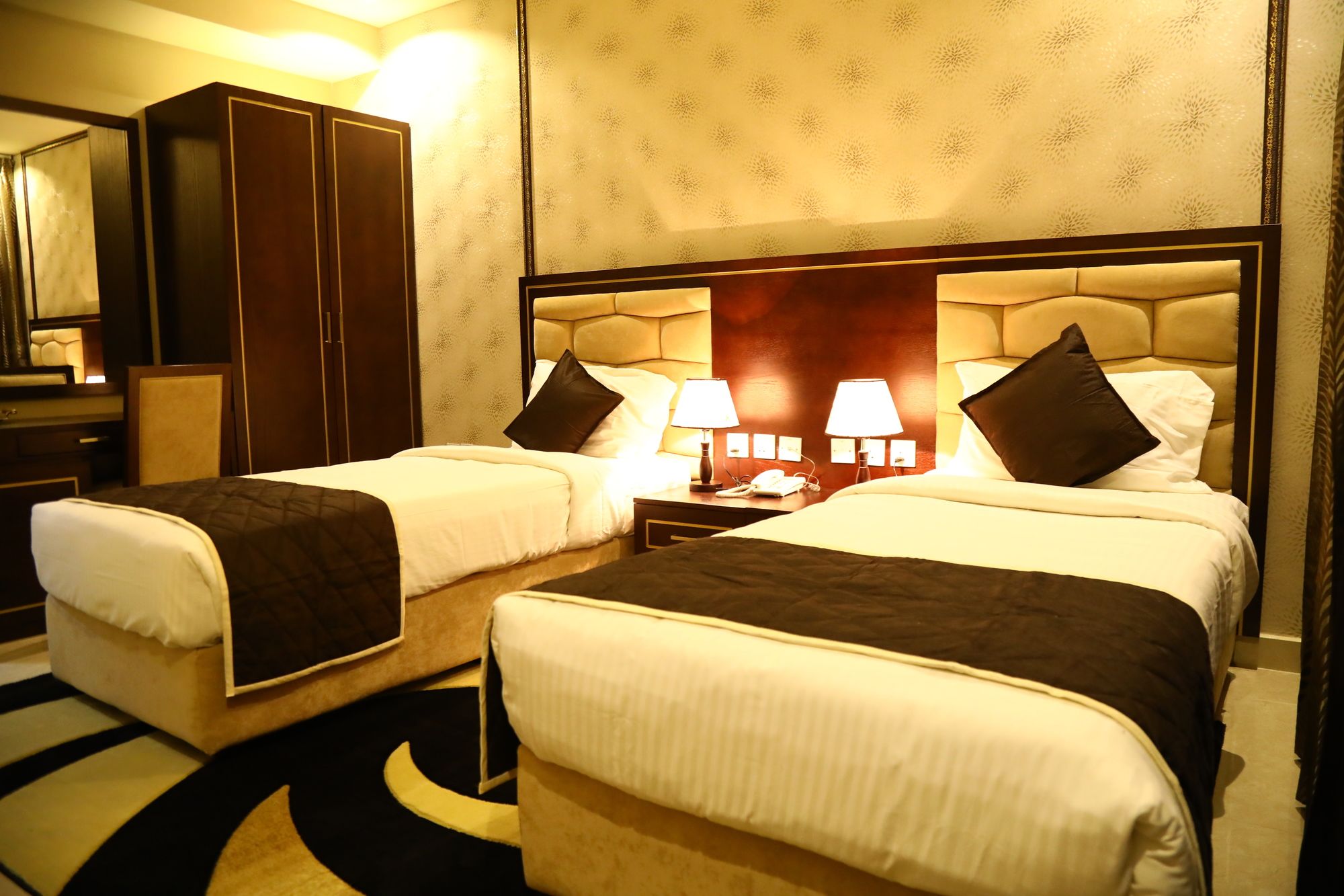 Voyage Hotel