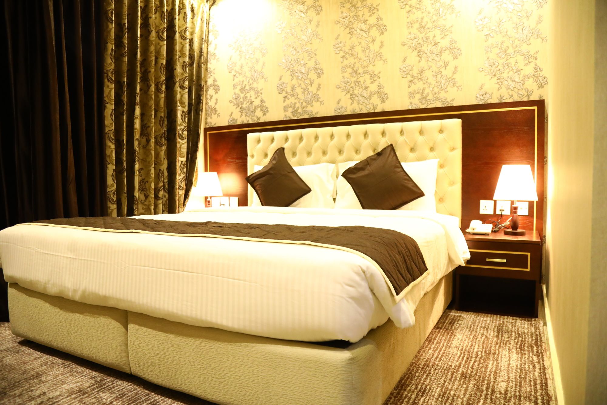 Voyage Hotel