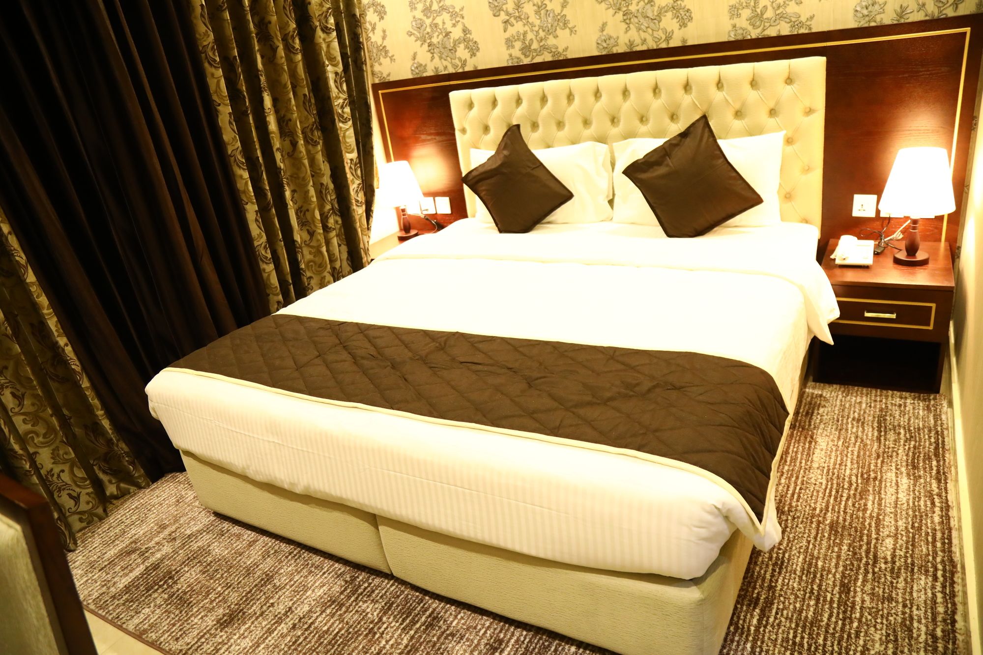 Voyage Hotel