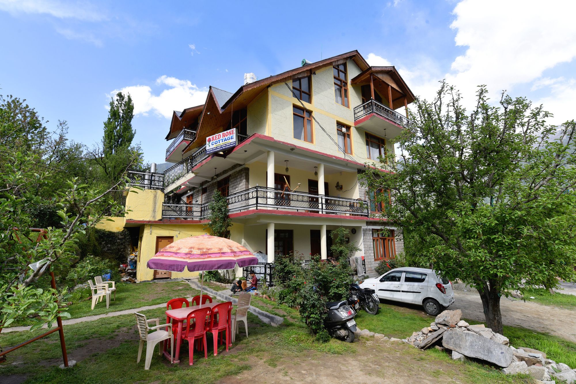 OYO 13232 Red Rose Cottage