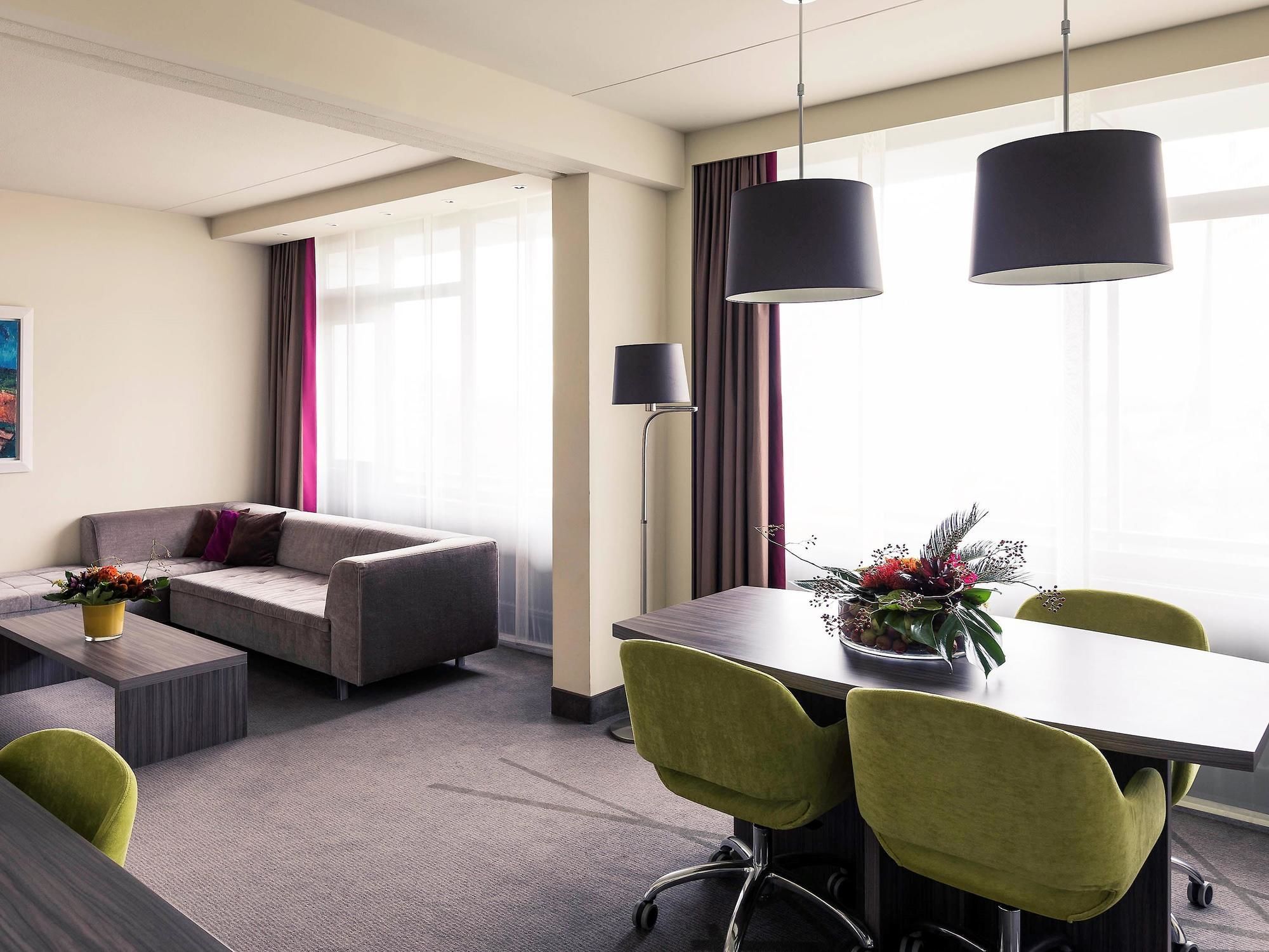 Mercure Hotel Groningen Martiniplaza in Groningen!