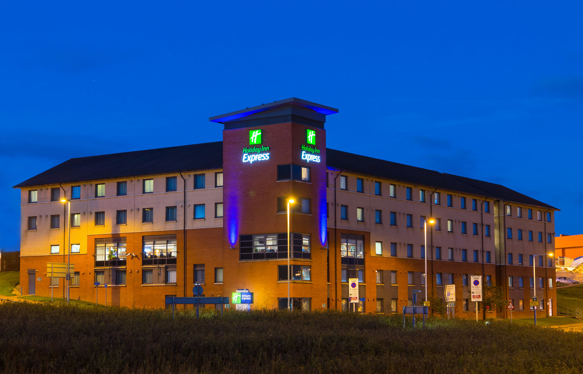 Holiday Inn Express London Luton Airport in Luton!