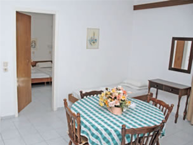 Margaret Studios And Apartments