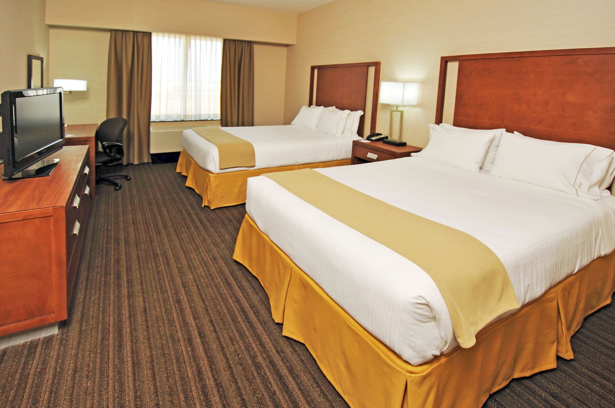 Holiday Inn Express Suites Vaughan in Vaughan!