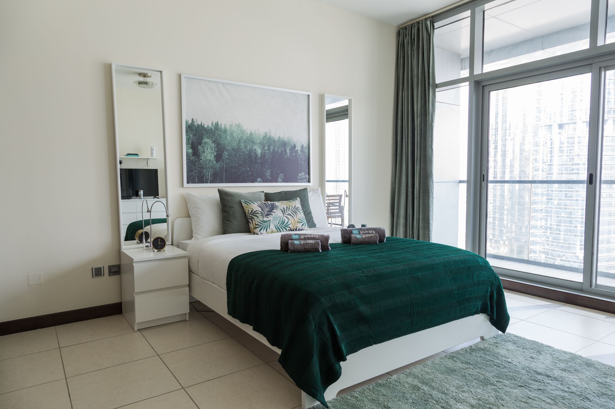 Higuests Vacation Homes - Indigo Tower