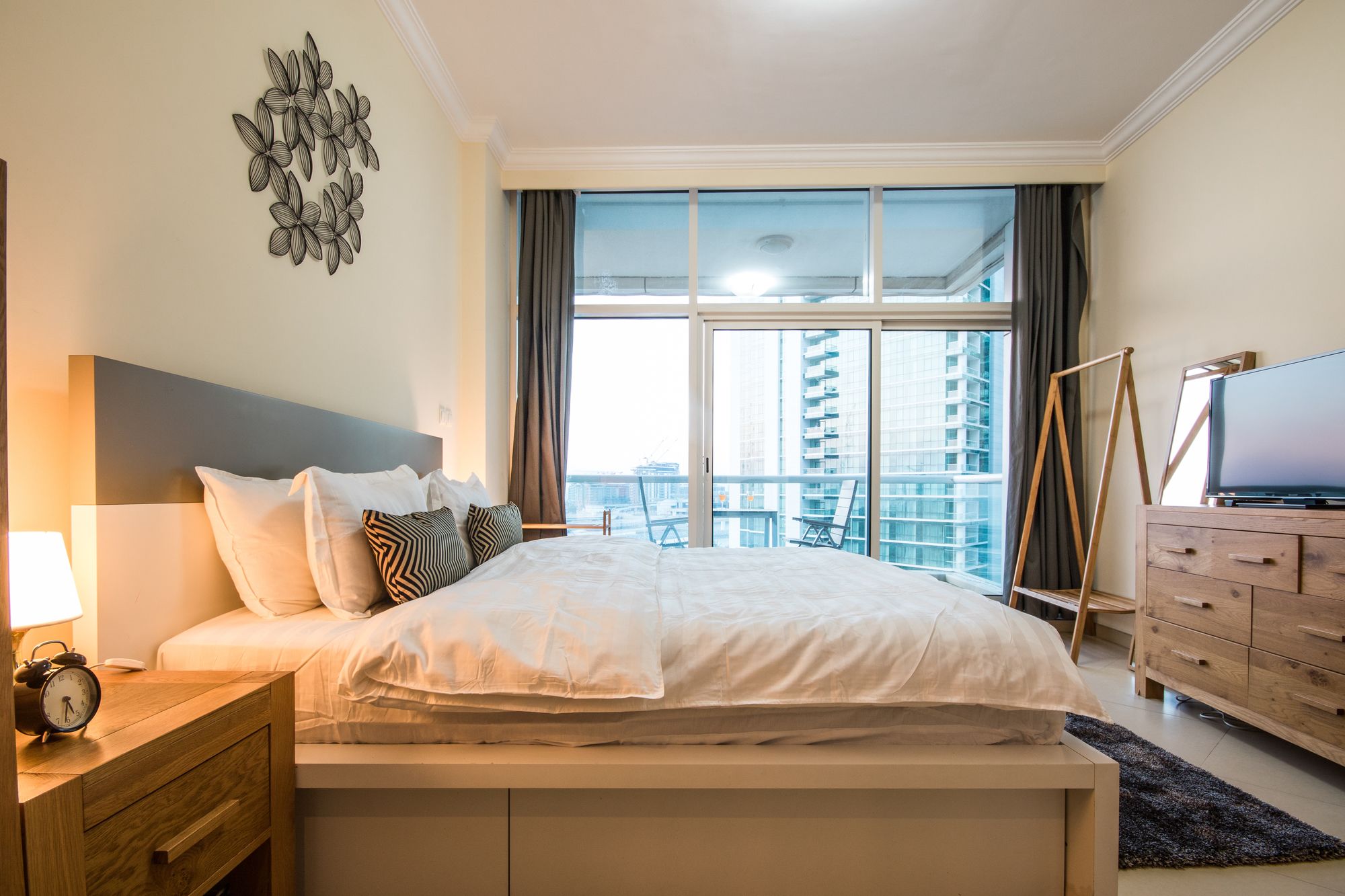 Nice JBR Beach Apartment with Dream Sea View