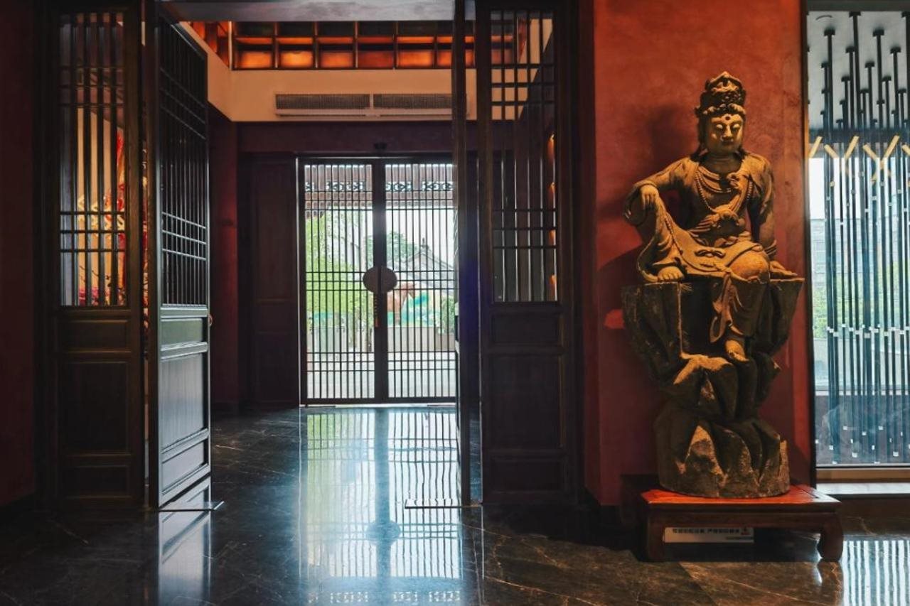 The Purple Horse Hotel