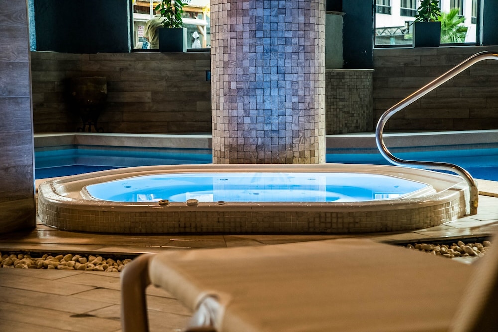 Pebbles Resort
