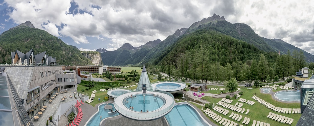 Aqua Dome (Tirol Therme)