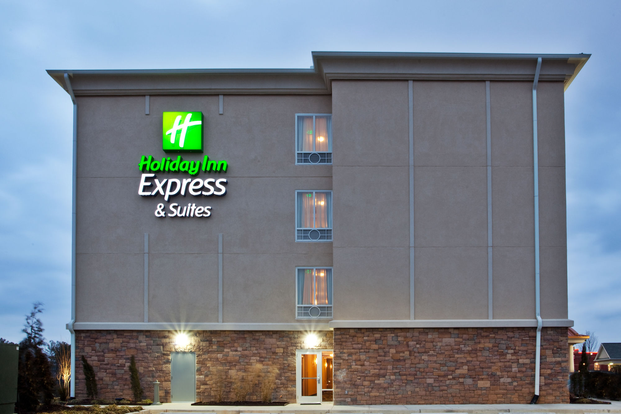 Holiday Inn Express Atlanta Airport West - Camp Creek Market in Atlanta!