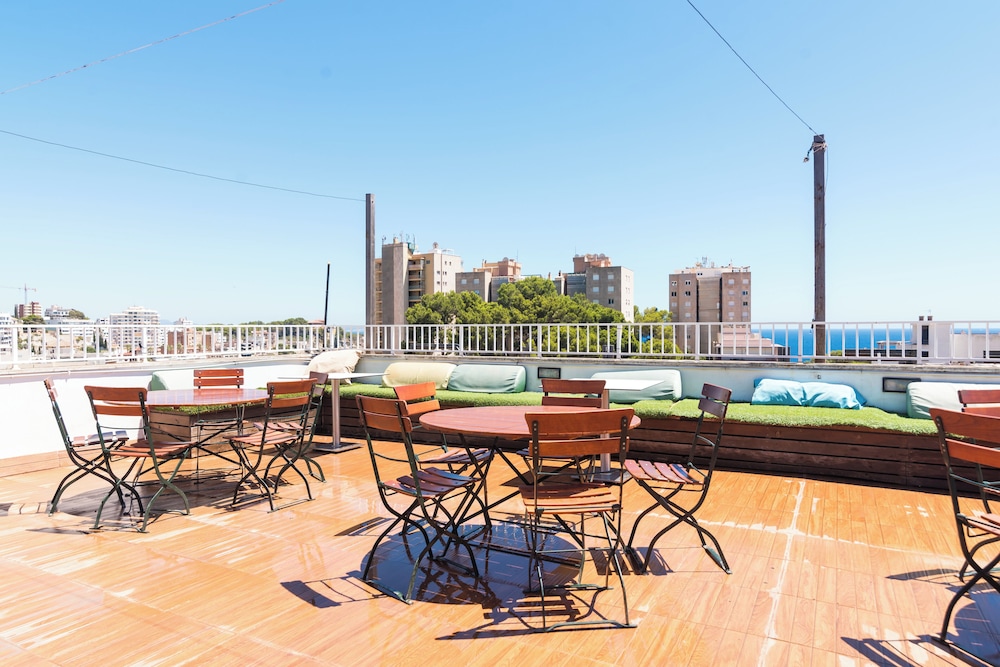 Lis Hotel