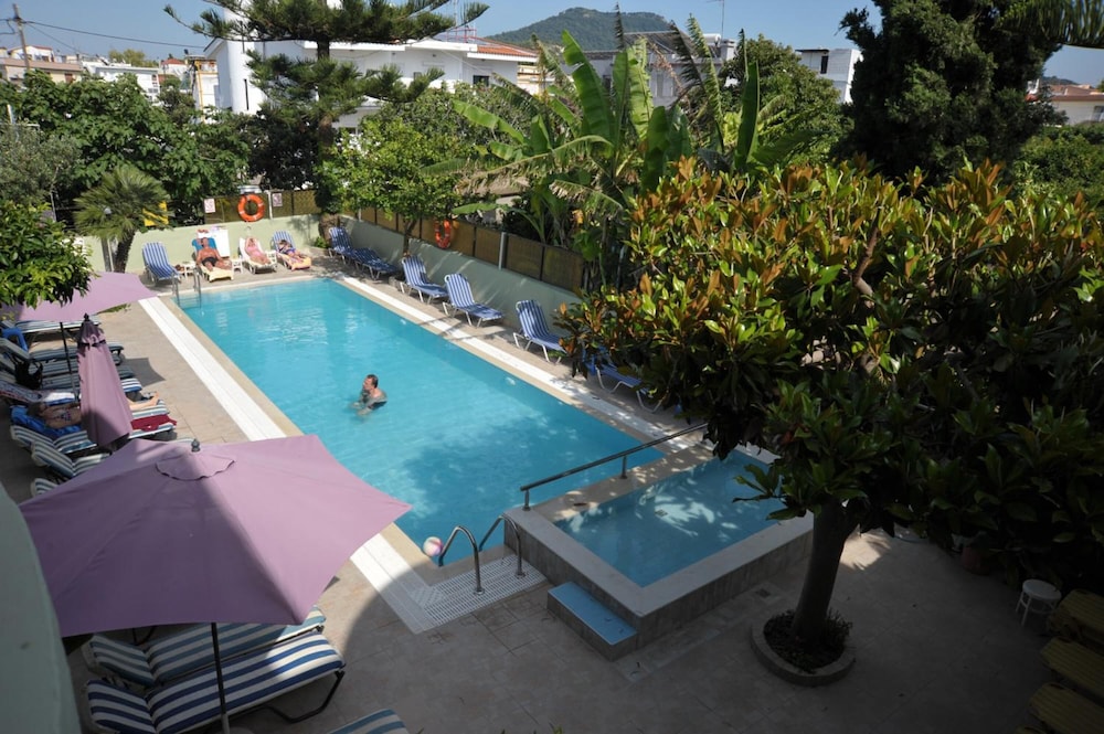 Anseli Hotel Apartments And Studios