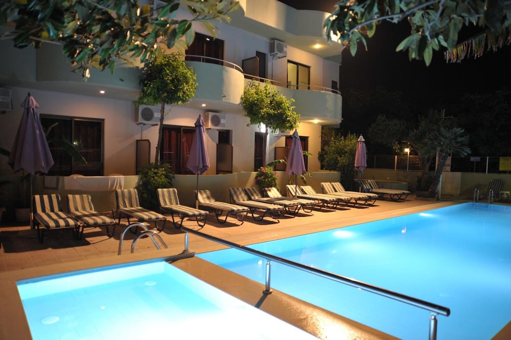 Anseli Hotel Apartments And Studios
