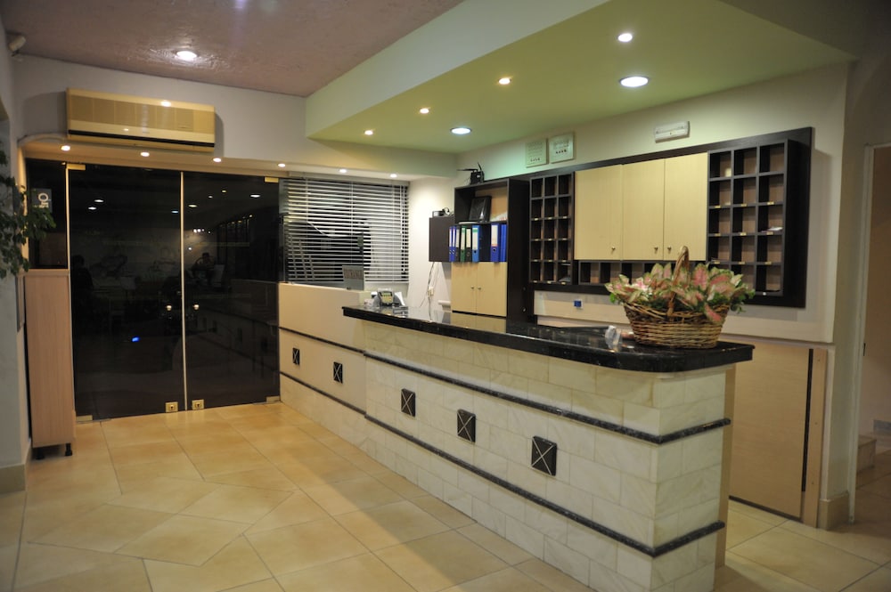 Anseli Hotel Apartments And Studios
