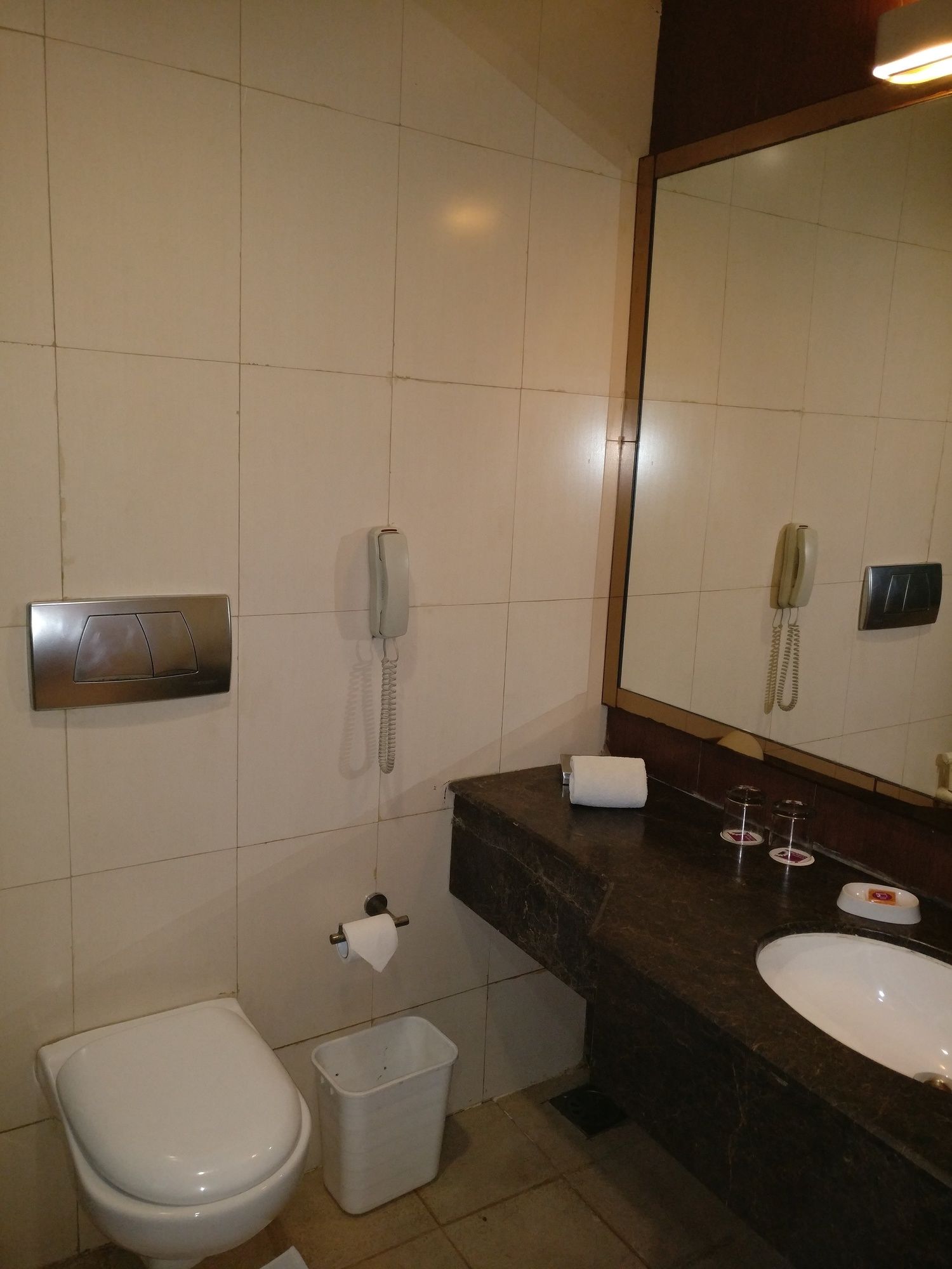 Side Image 2